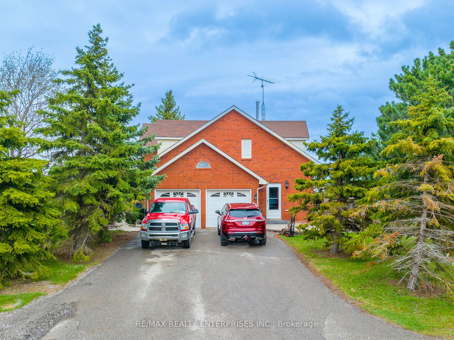 Front of 767 Mayfield Road