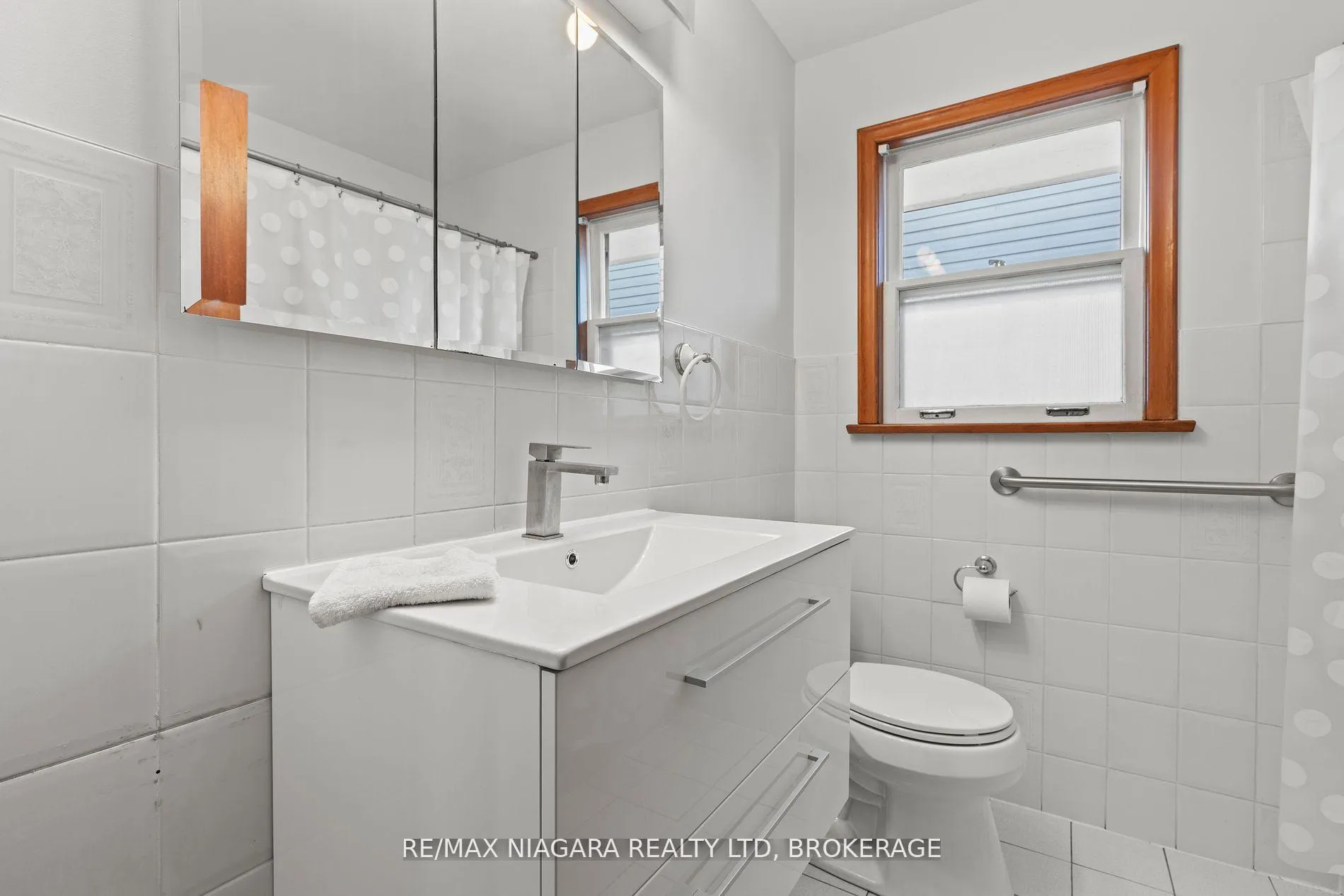 Photo 21 of 85 Glendale Avenue, St. Catharines, Glendale/Glenridge — HOMEH