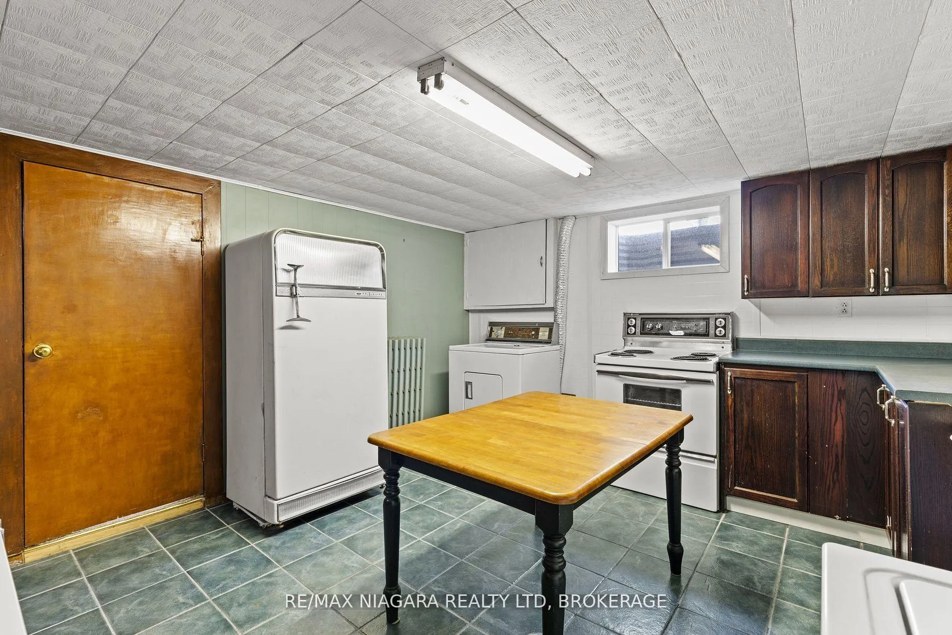 Photo 30 of 85 Glendale Avenue, St. Catharines, Glendale/Glenridge — HOMEH