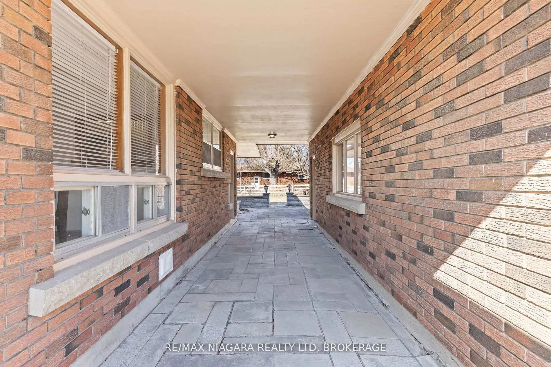 Photo 37 of 85 Glendale Avenue, St. Catharines, Glendale/Glenridge — HOMEH