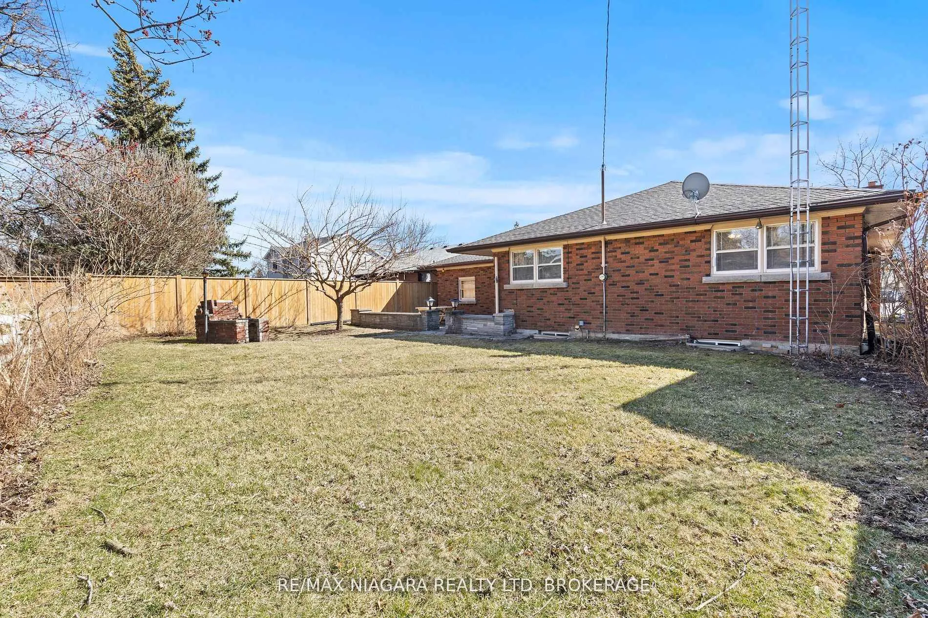Photo 40 of 85 Glendale Avenue, St. Catharines, Glendale/Glenridge — HOMEH