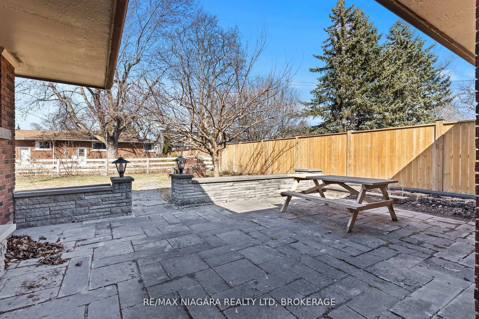 Photo 44 of 85 Glendale Avenue, St. Catharines, Glendale/Glenridge — HOMEH
