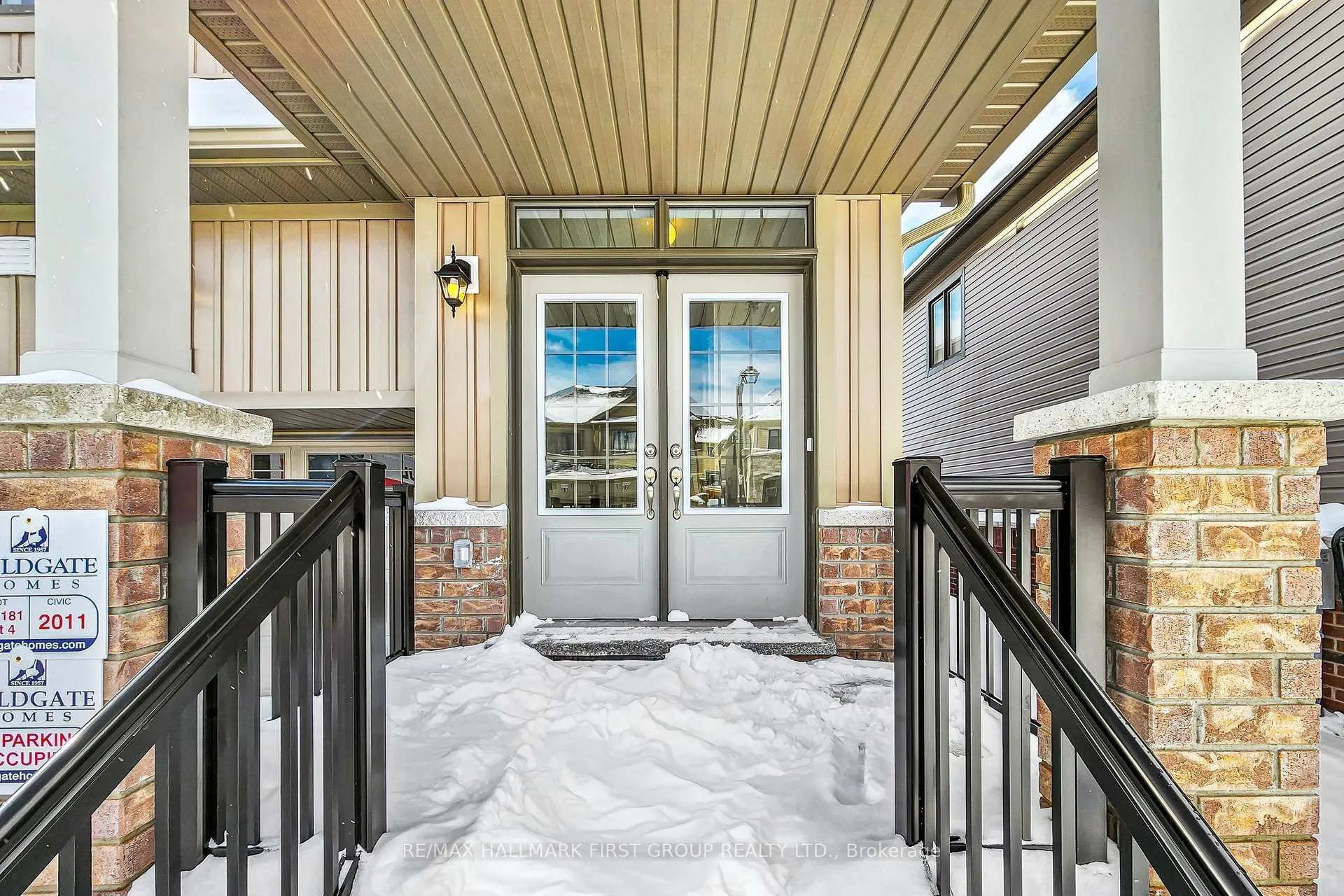 Photo 2 of 2011 Horace Duncan Crescent, Oshawa, Kedron — HOMEH