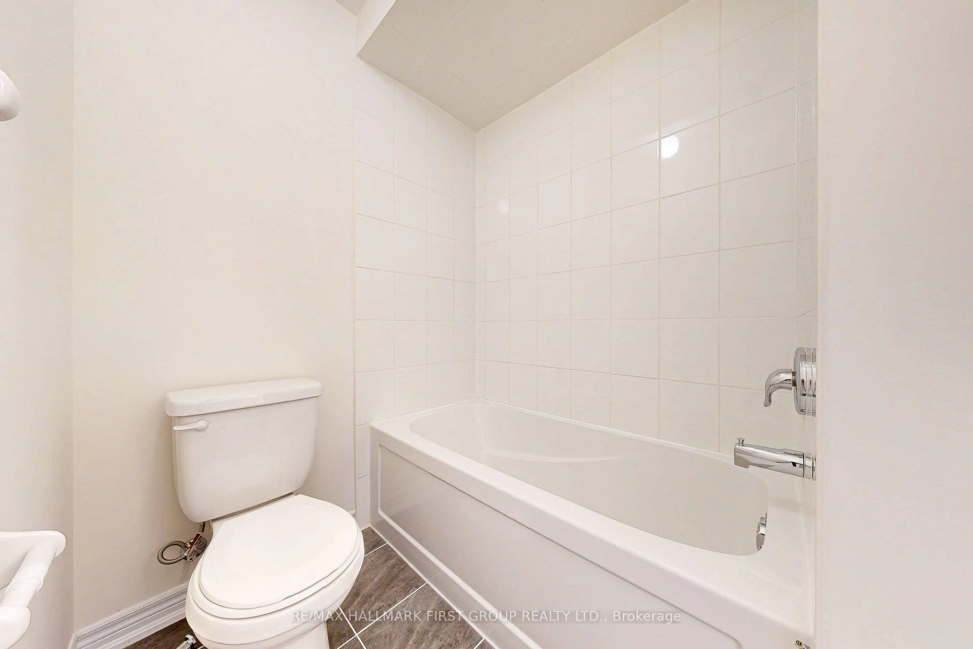 Photo 33 of 2011 Horace Duncan Crescent, Oshawa, Kedron — HOMEH