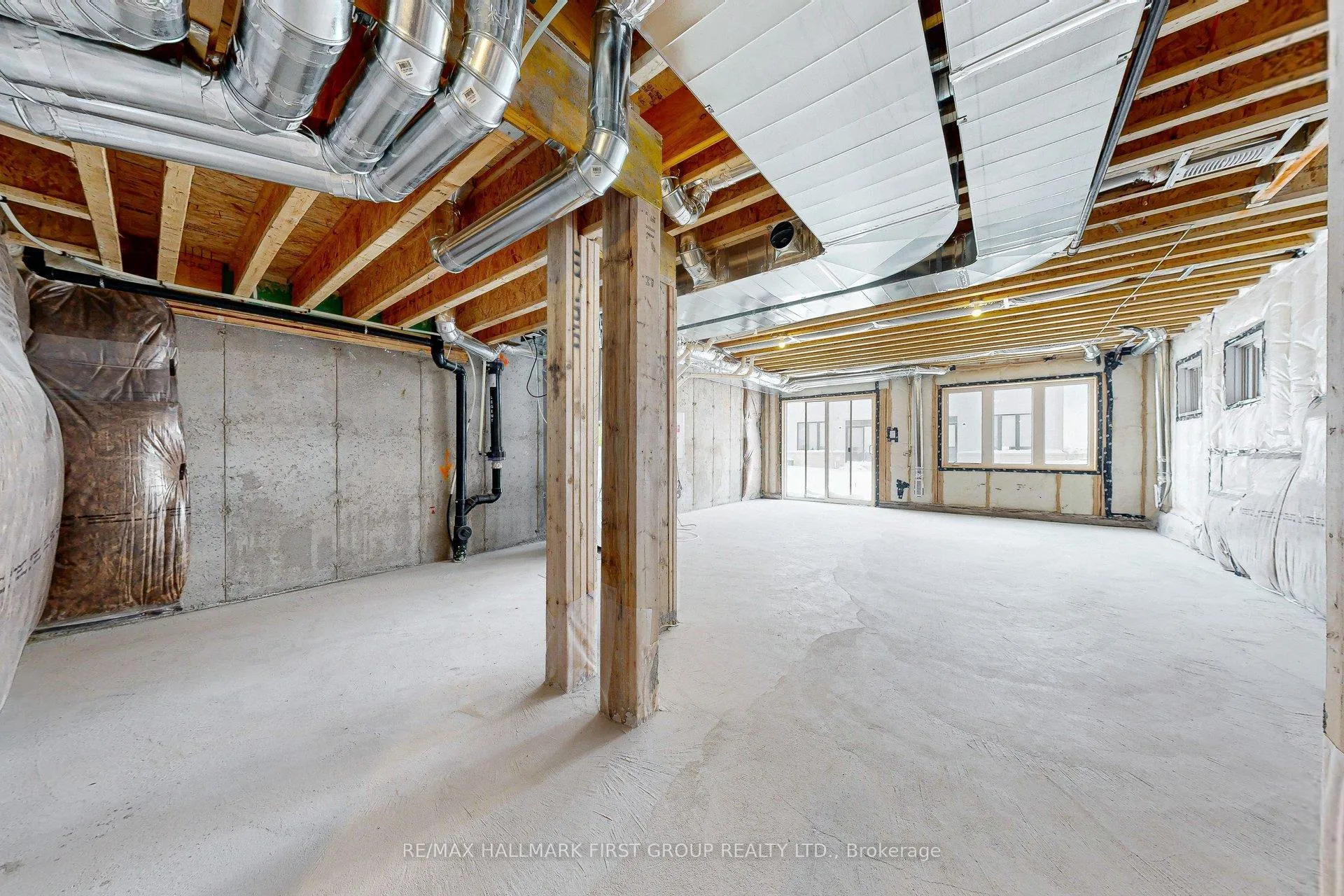 Photo 44 of 2011 Horace Duncan Crescent, Oshawa, Kedron — HOMEH