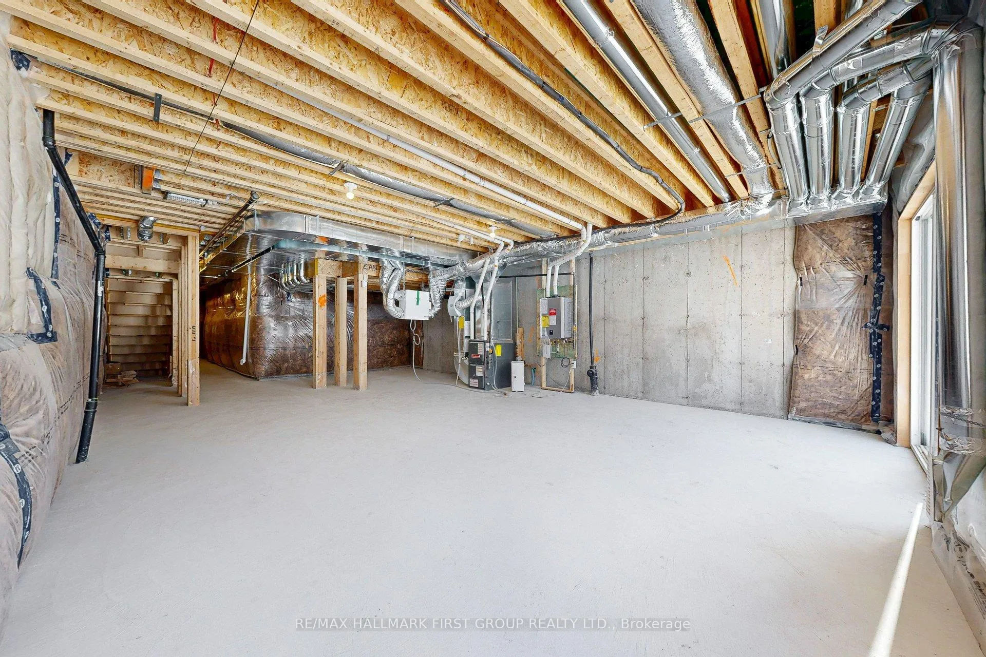 Photo 46 of 2011 Horace Duncan Crescent, Oshawa, Kedron — HOMEH