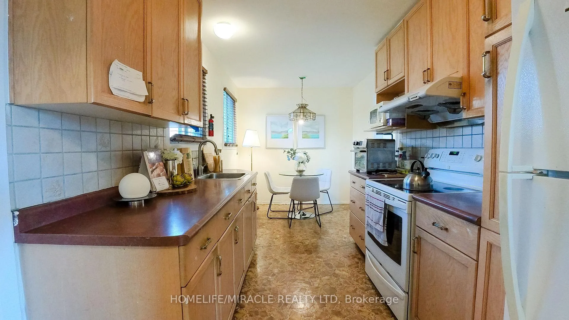 Photo 8 of 897 Antonio Street, Pickering, Bay Ridges — HOMEH