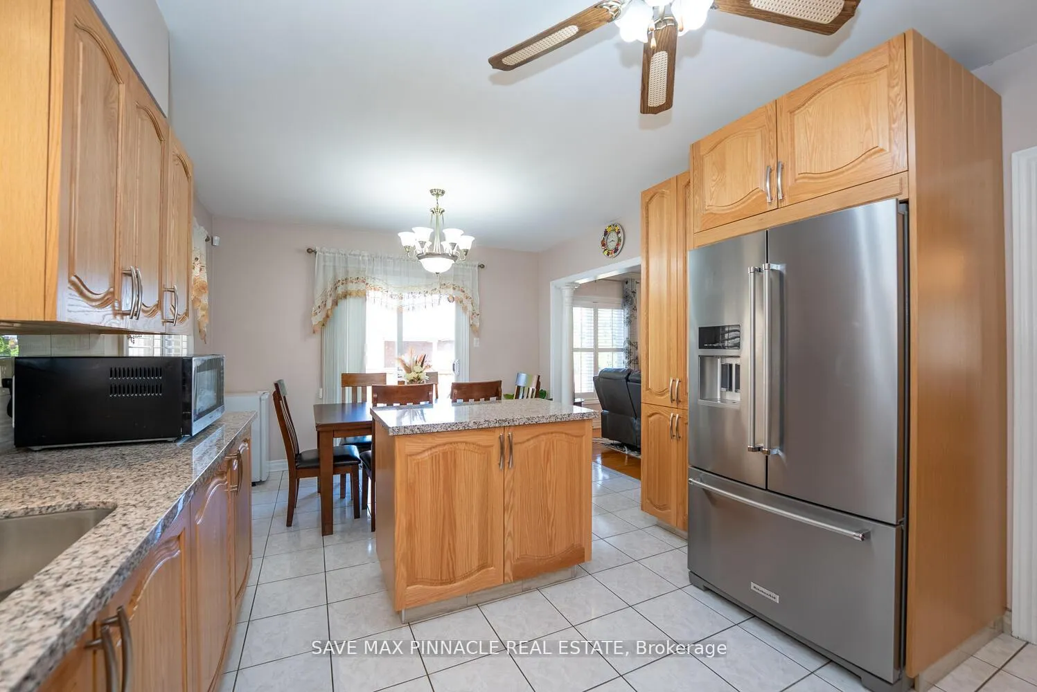 Photo 14 of 1 Ashton Drive, Vaughan, Maple — HOMEH