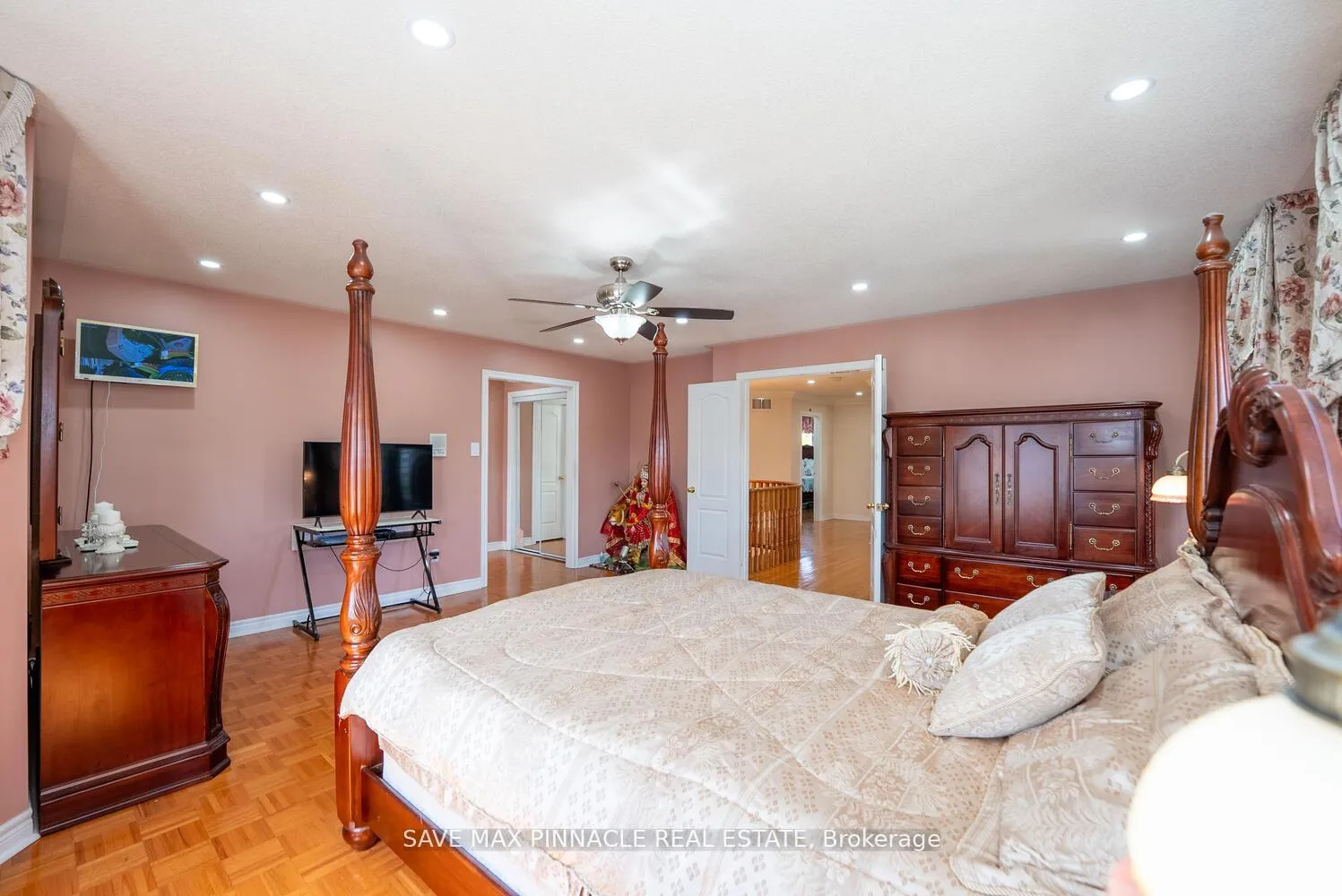 Photo 28 of 1 Ashton Drive, Vaughan, Maple — HOMEH