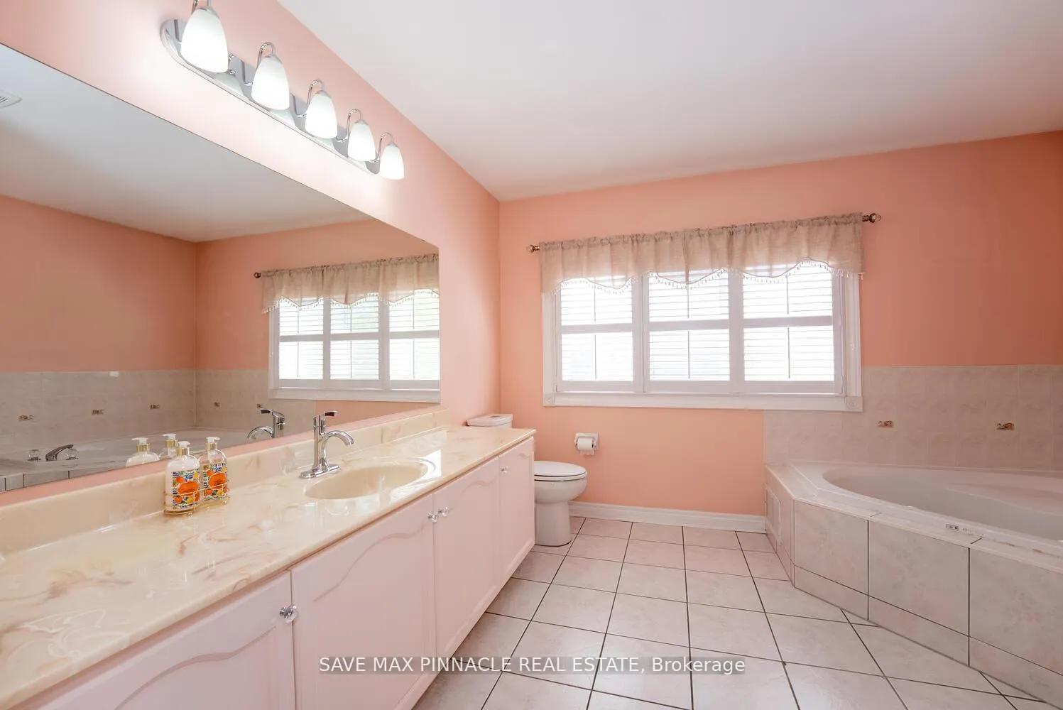 Photo 32 of 1 Ashton Drive, Vaughan, Maple — HOMEH