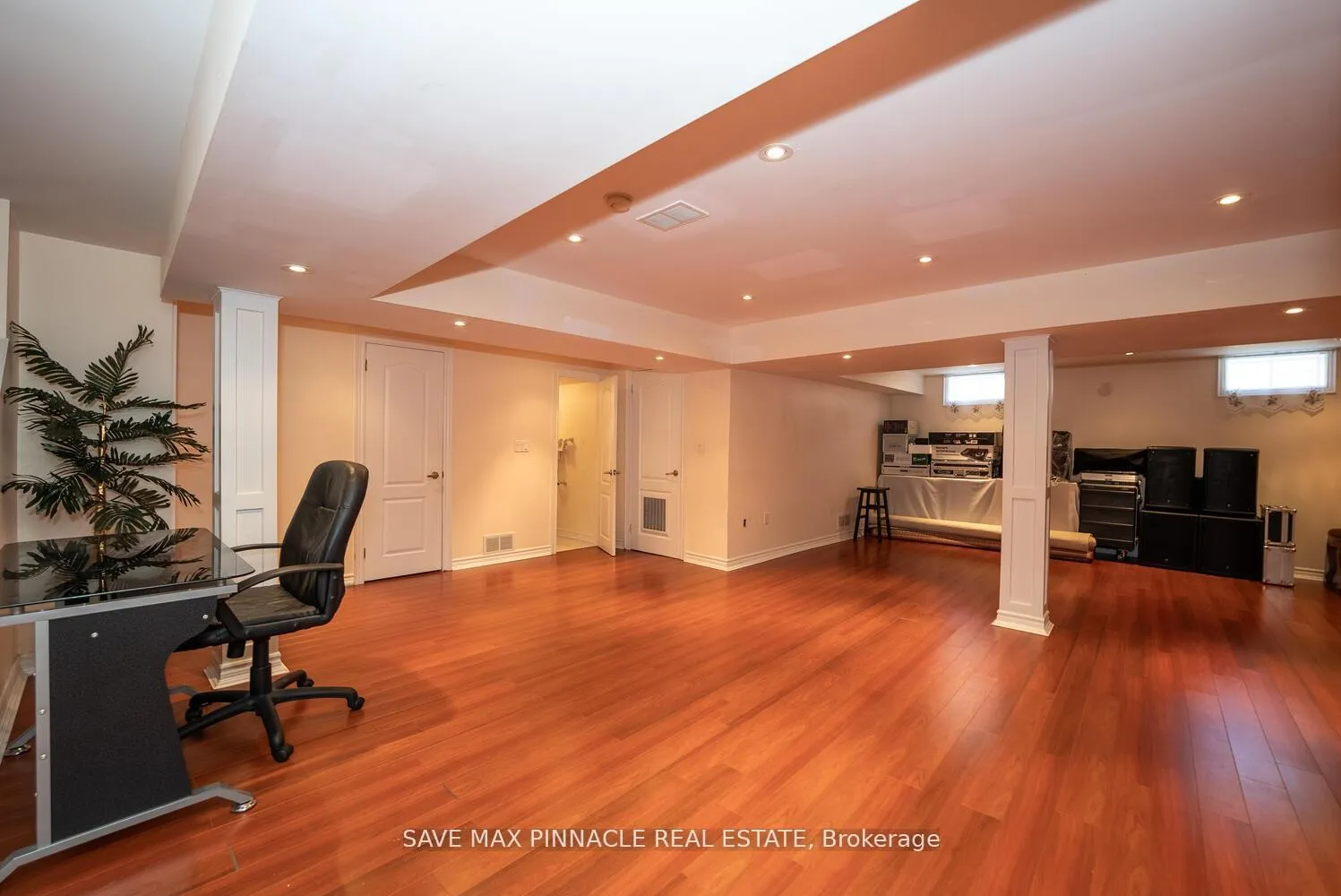 Photo 46 of 1 Ashton Drive, Vaughan, Maple — HOMEH