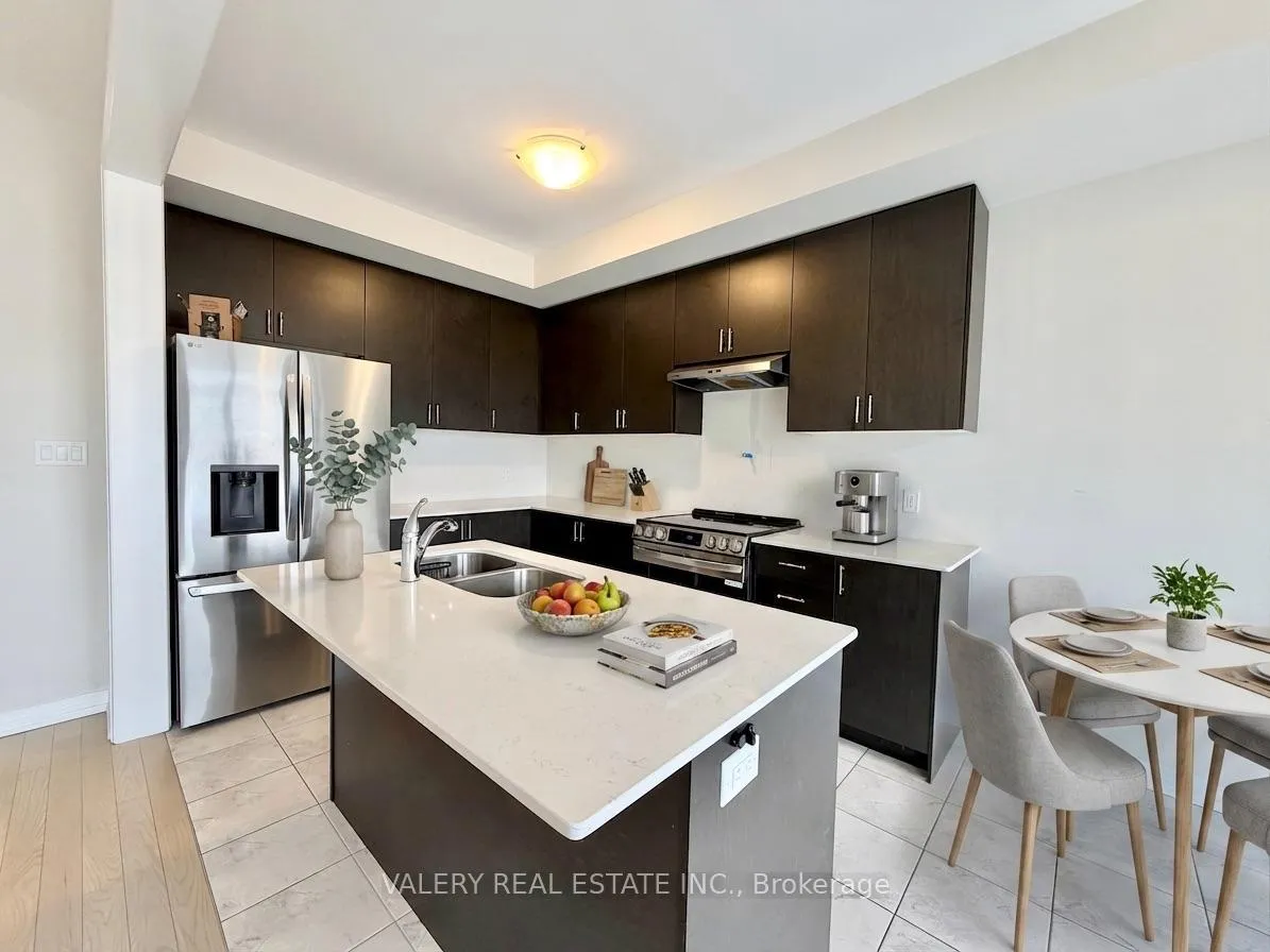 Photo 3 of Unit 18, 420 Newman Drive, Cambridge — HOMEH