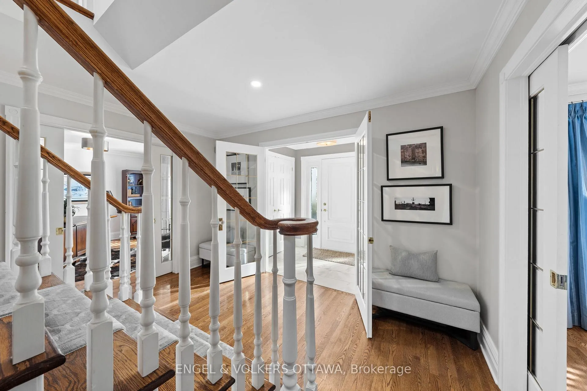 Photo 4 of 2 Eagle Chase Court, Ottawa, Barrhaven - Cedargrove/Fraserdale — HOMEH