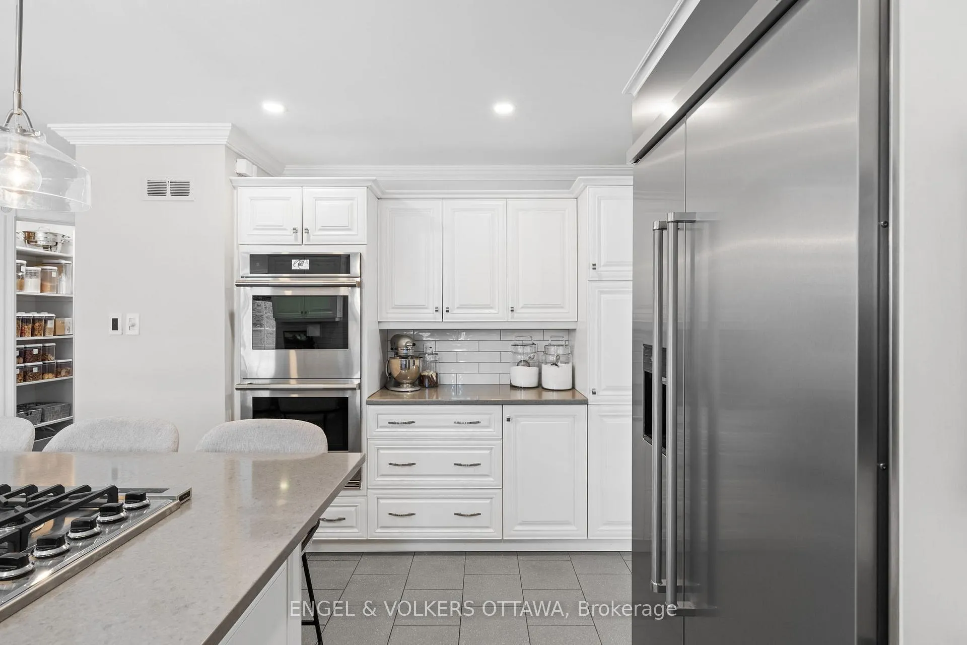 Photo 15 of 2 Eagle Chase Court, Ottawa, Barrhaven - Cedargrove/Fraserdale — HOMEH