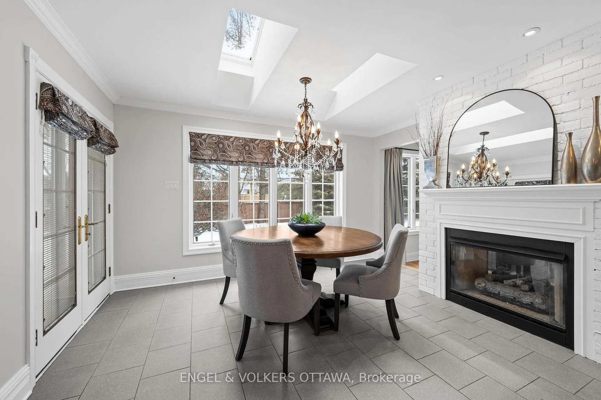Photo 16 of 2 Eagle Chase Court, Ottawa, Barrhaven - Cedargrove/Fraserdale — HOMEH