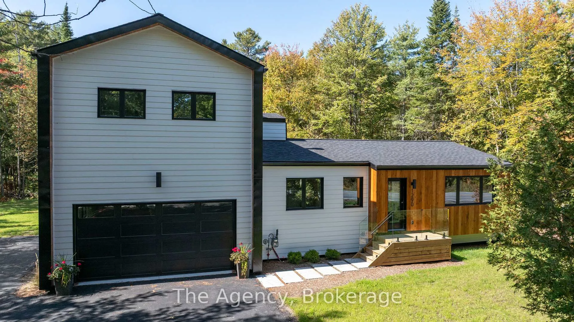 Front of 1290 Cedar Lane