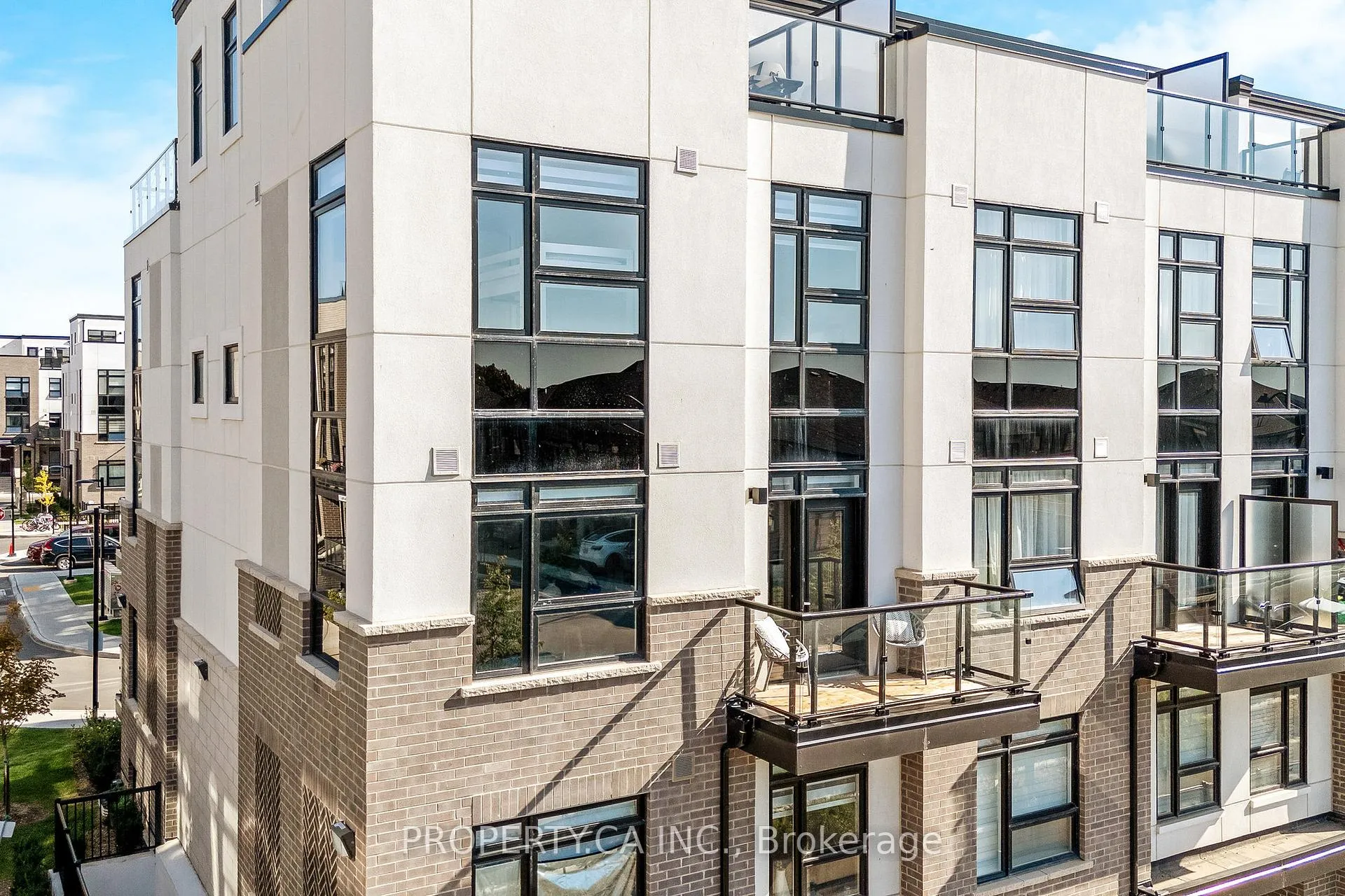 Photo 2 of Unit 119, 1569 Rose Way, Milton, Cobban — HOMEH