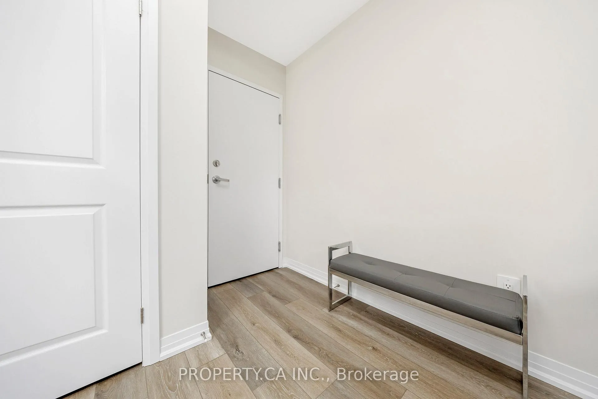 Photo 4 of Unit 119, 1569 Rose Way, Milton, Cobban — HOMEH