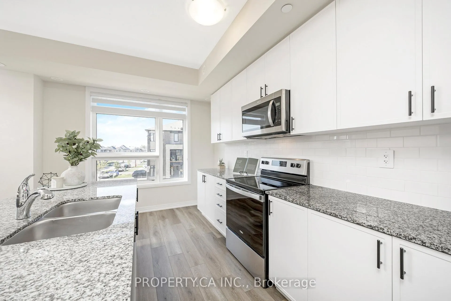 Photo 10 of Unit 119, 1569 Rose Way, Milton, Cobban — HOMEH