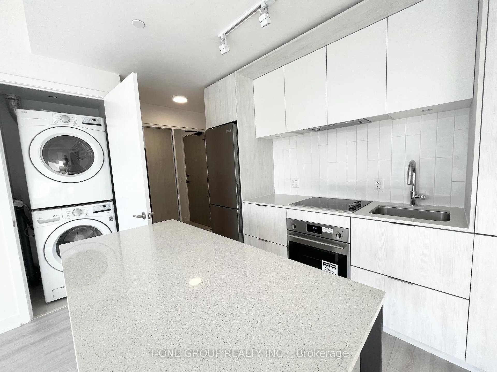 Photo 4 of Unit 1904, 130 River Street, Toronto, Regent Park — HOMEH