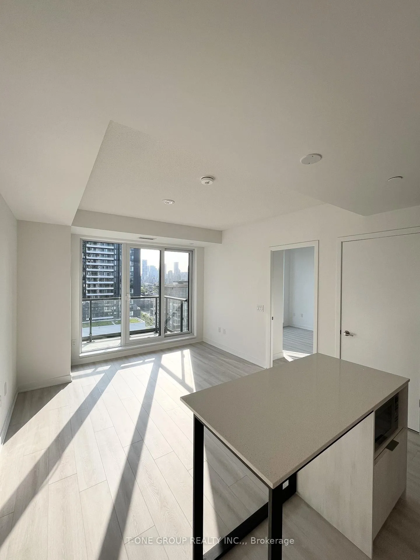 Photo 5 of Unit 1904, 130 River Street, Toronto, Regent Park — HOMEH