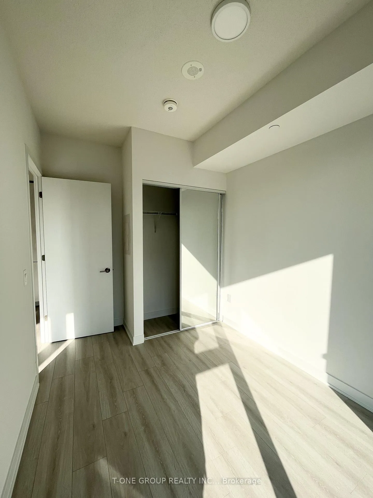Photo 6 of Unit 1904, 130 River Street, Toronto, Regent Park — HOMEH