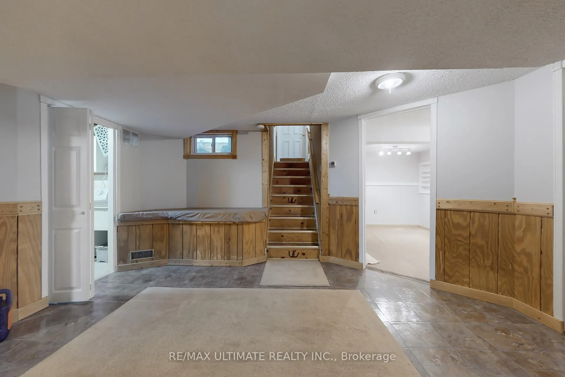 Photo 31 of 96 Lakeshore Road, St. Catharines, Lakeport — HOMEH