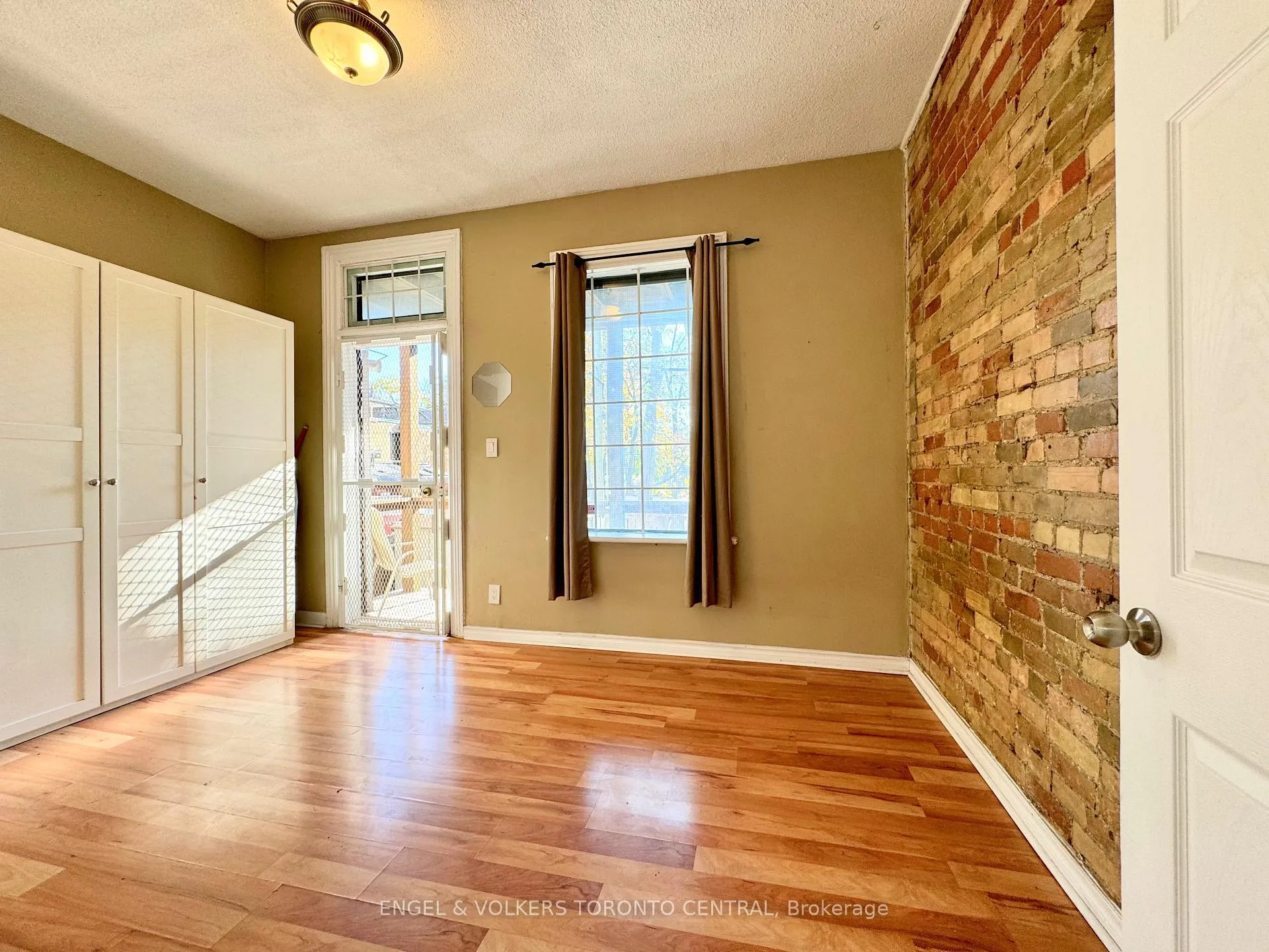 Photo 10 of Unit Main, 167 Carlton Street, Toronto, Moss Park — HOMEH