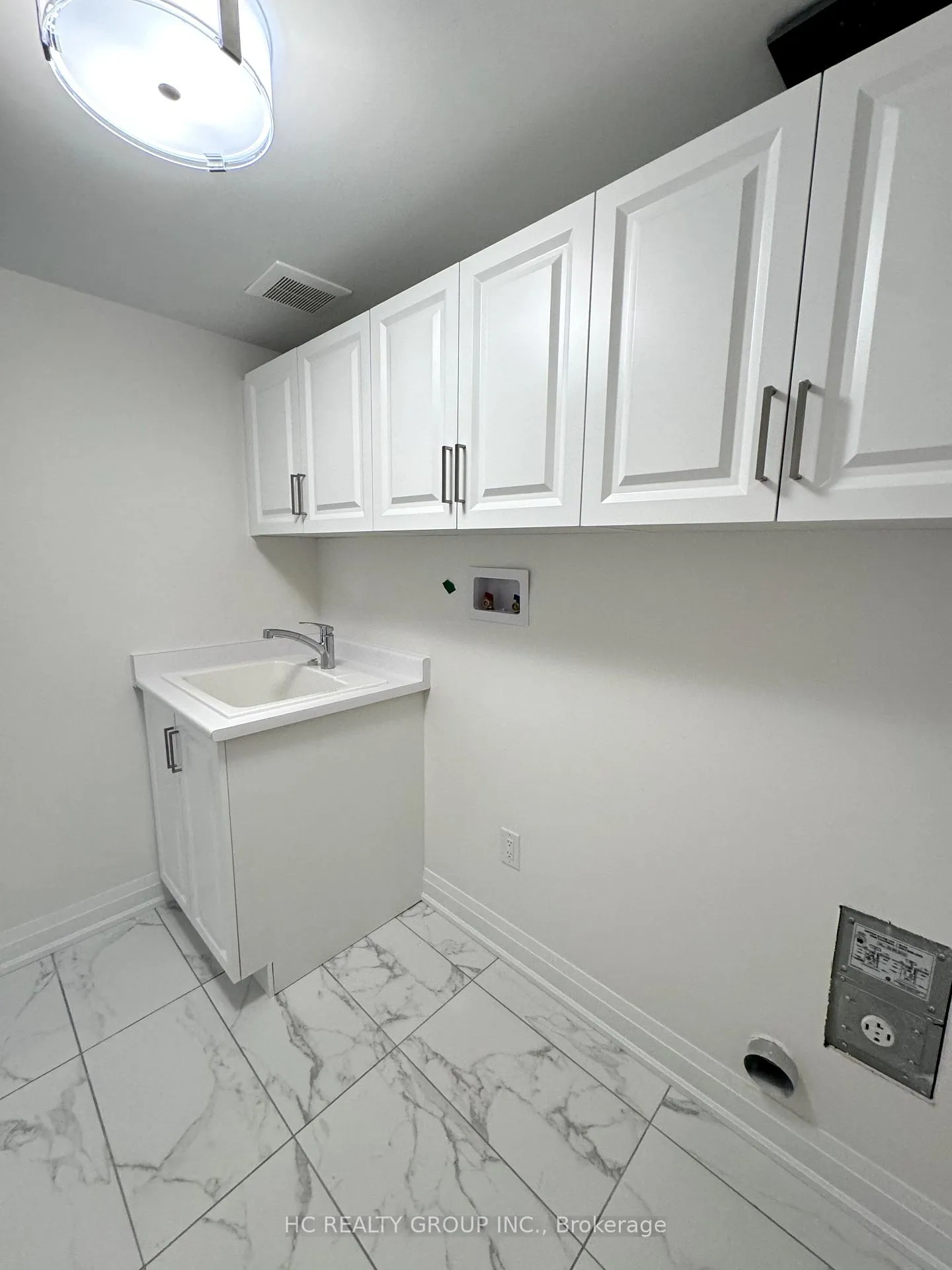 Photo 5 of 7 Abbeyhill Lane E, Markham, Angus Glen — HOMEH