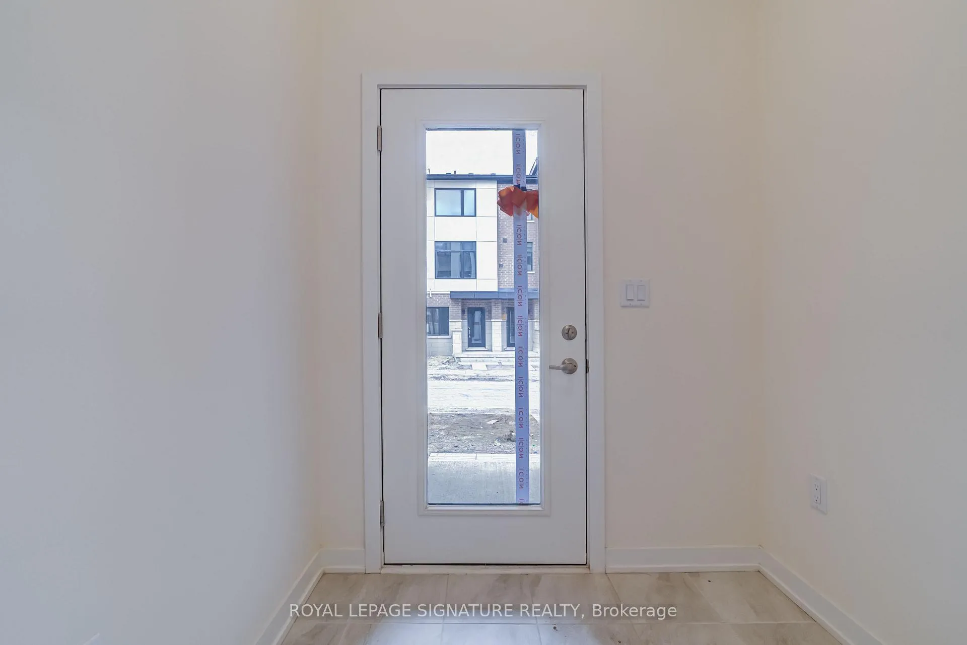 Photo 5 of Unit 504, 1695 Dersan Street, Pickering, Duffin Heights — HOMEH