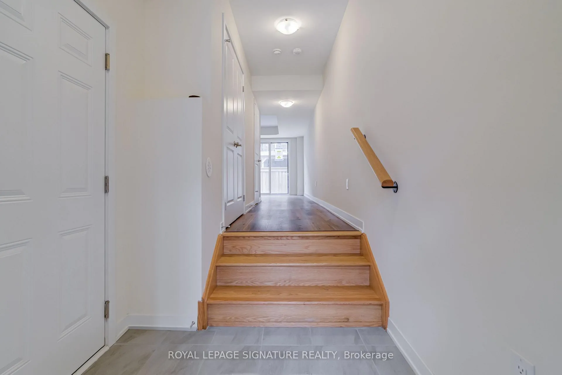 Photo 6 of Unit 504, 1695 Dersan Street, Pickering, Duffin Heights — HOMEH