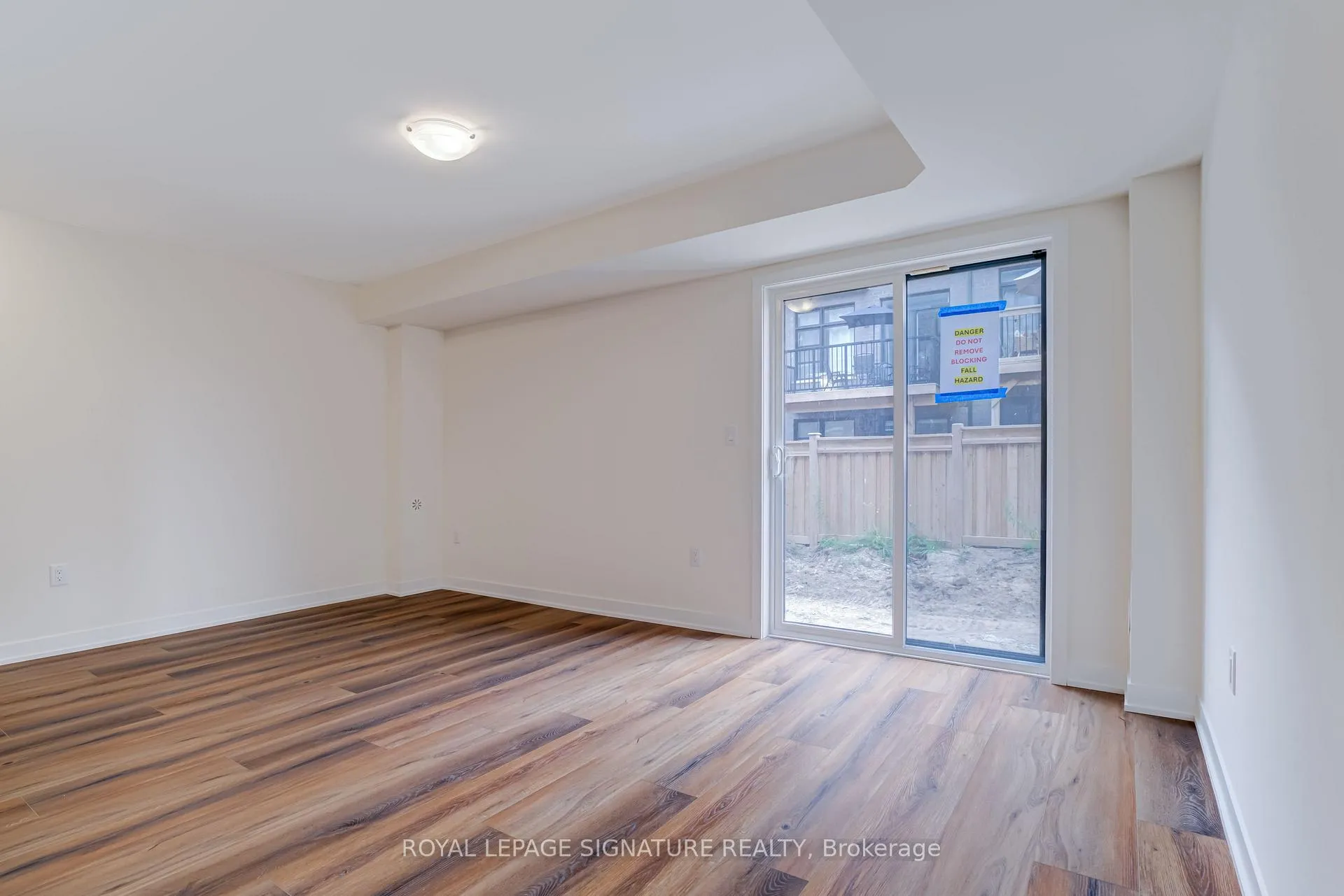 Photo 7 of Unit 504, 1695 Dersan Street, Pickering, Duffin Heights — HOMEH