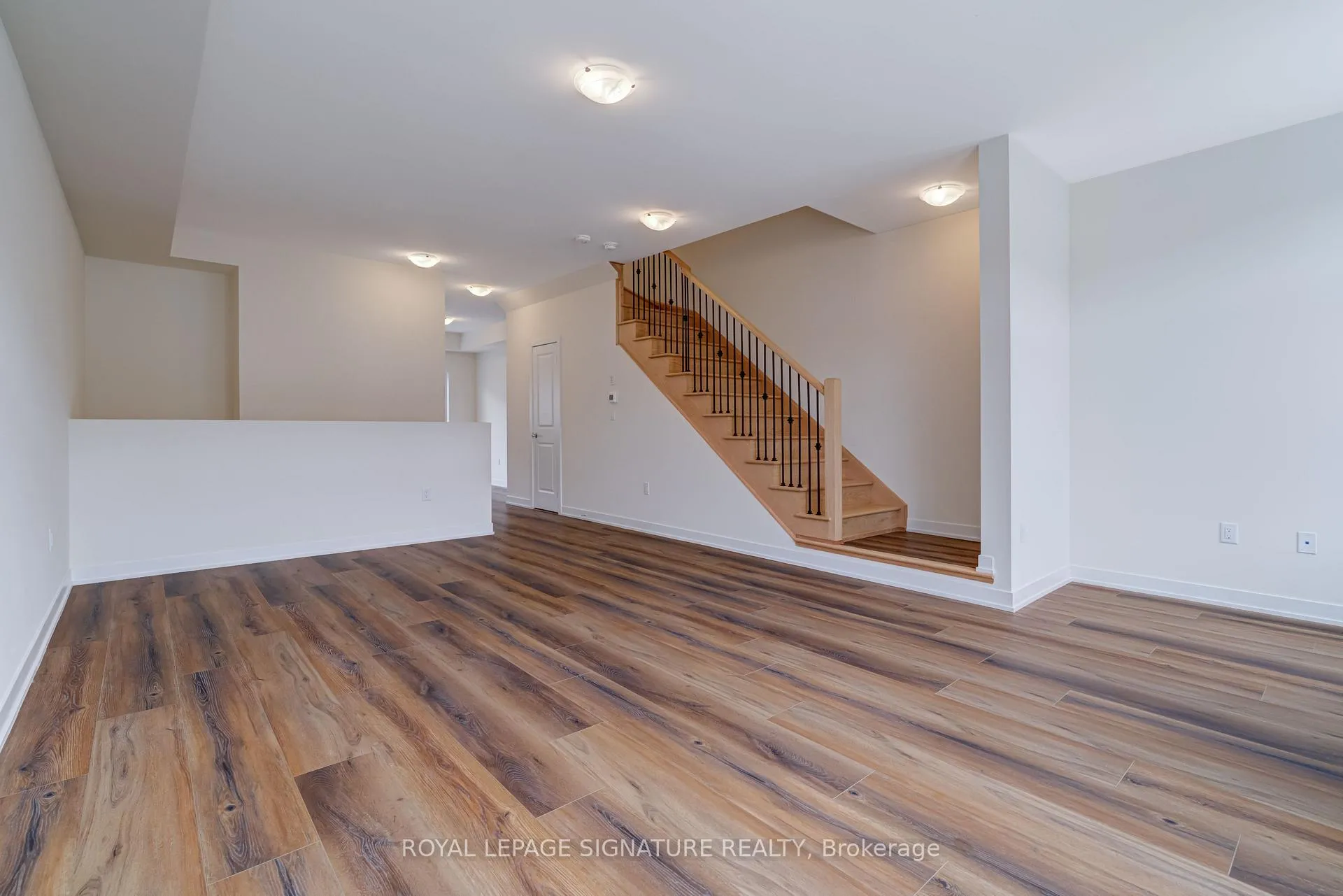 Photo 16 of Unit 504, 1695 Dersan Street, Pickering, Duffin Heights — HOMEH