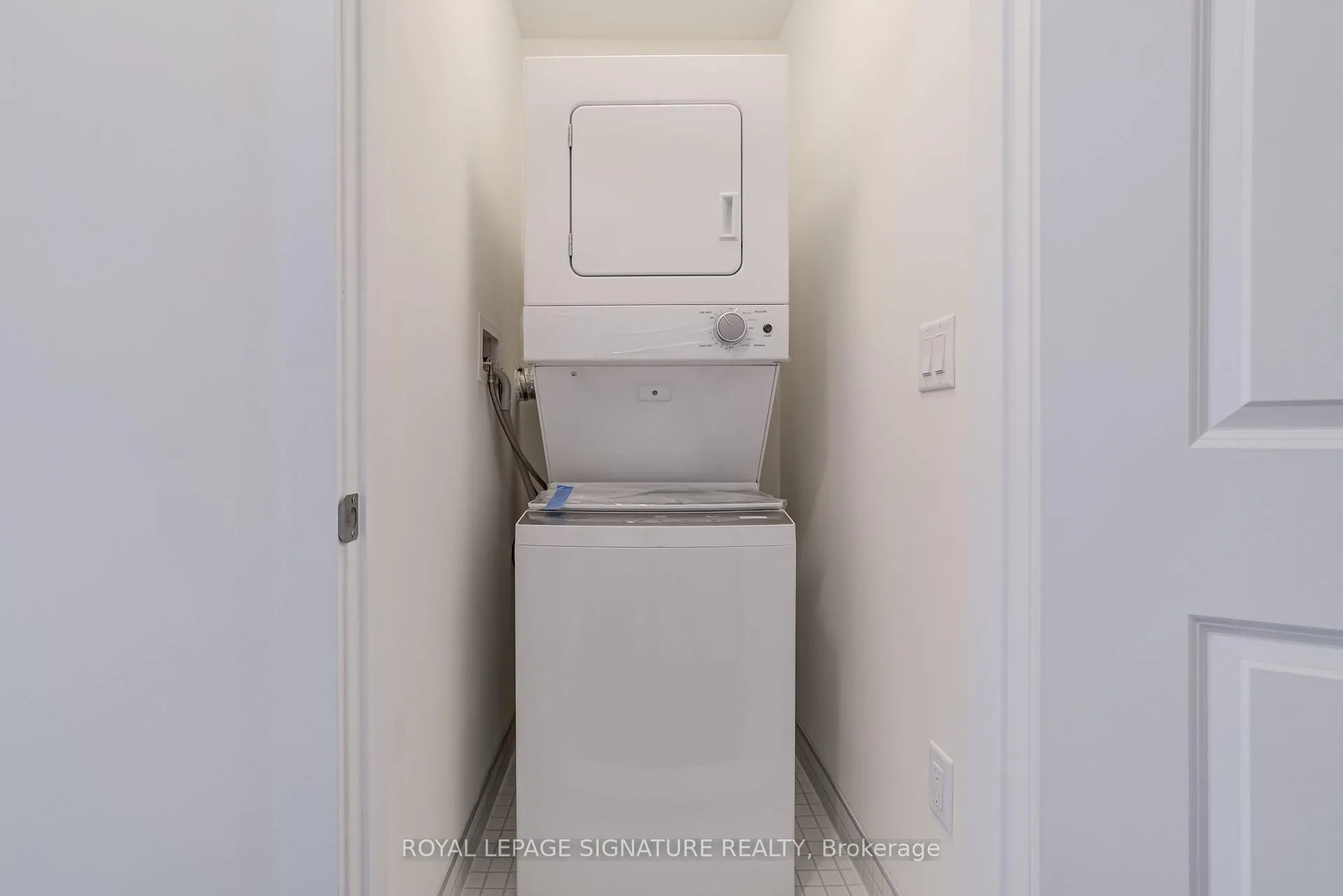 Photo 29 of Unit 504, 1695 Dersan Street, Pickering, Duffin Heights — HOMEH
