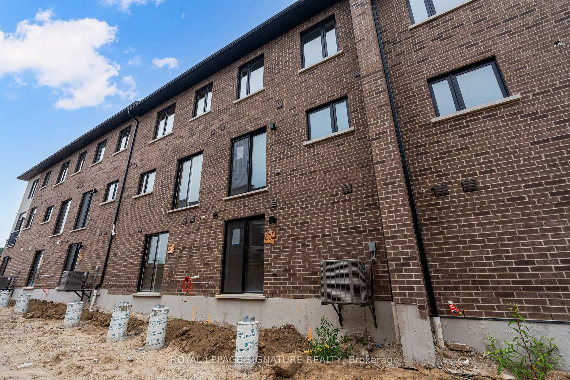 Photo 32 of Unit 504, 1695 Dersan Street, Pickering, Duffin Heights — HOMEH
