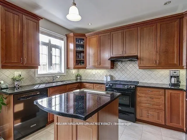 Photo 6 of 105 Marc Santi Boulevard, Vaughan, Patterson — HOMEH