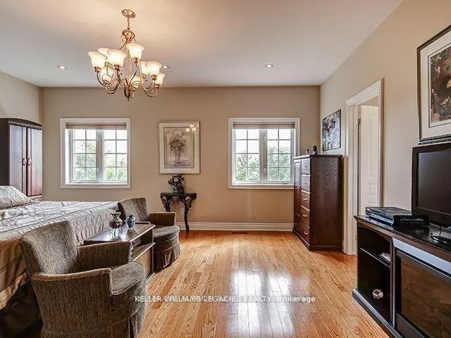 Photo 10 of 105 Marc Santi Boulevard, Vaughan, Patterson — HOMEH