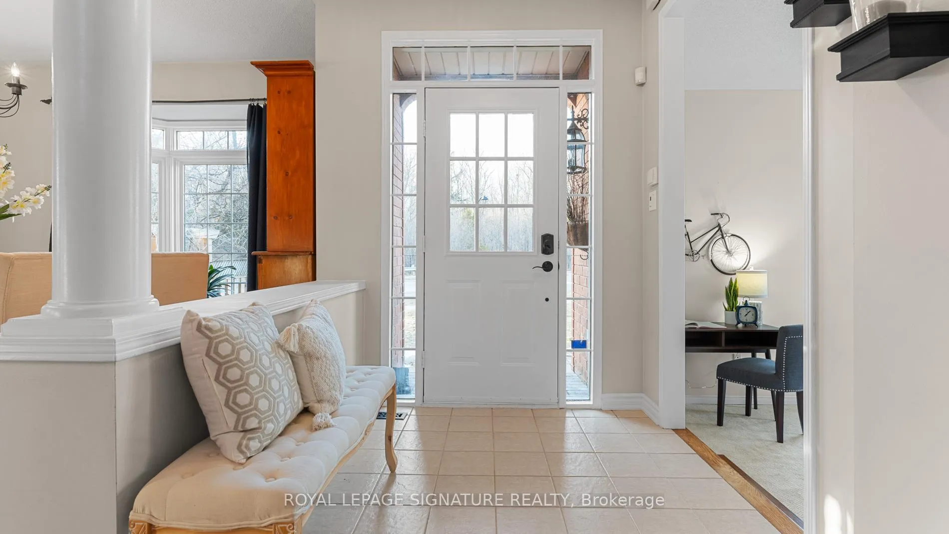 Photo 3 of 1800 Autumn Crescent, Pickering, Amberlea — HOMEH