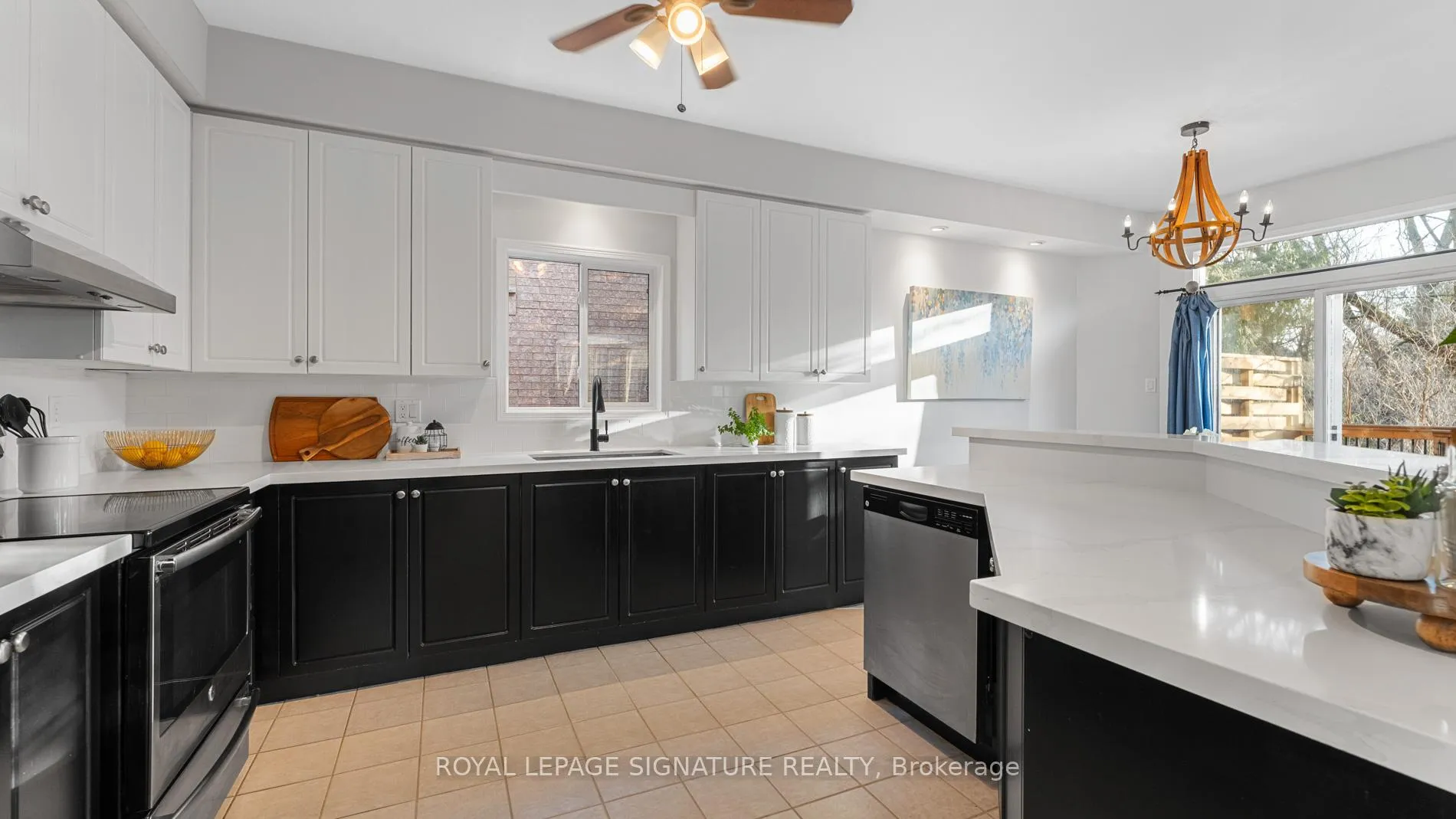 Photo 7 of 1800 Autumn Crescent, Pickering, Amberlea — HOMEH