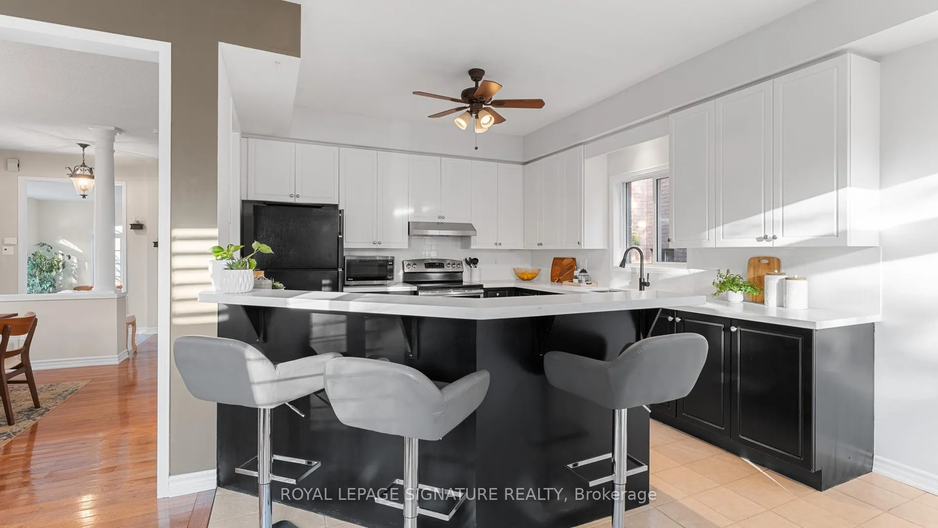 Photo 10 of 1800 Autumn Crescent, Pickering, Amberlea — HOMEH