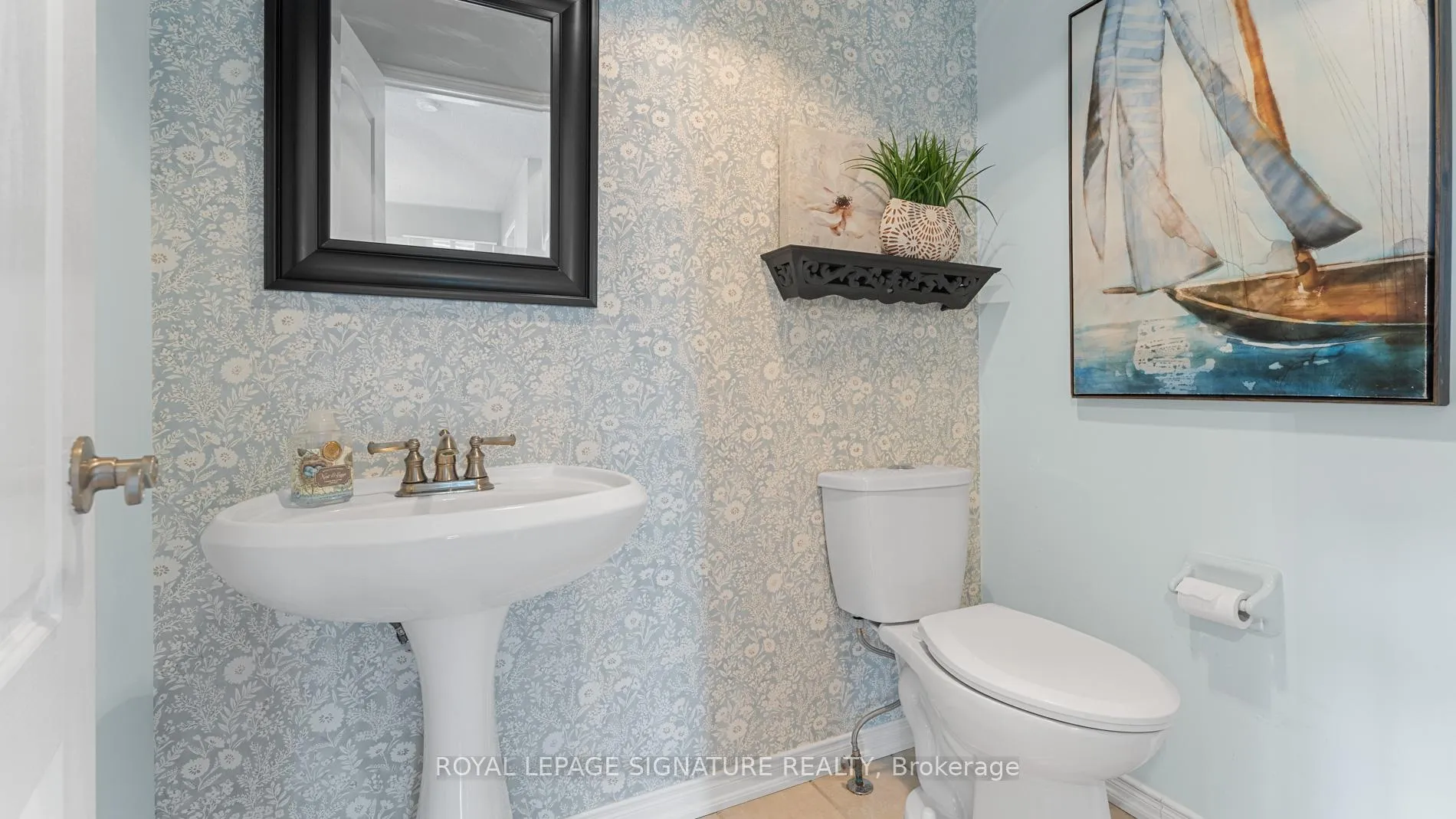 Photo 15 of 1800 Autumn Crescent, Pickering, Amberlea — HOMEH