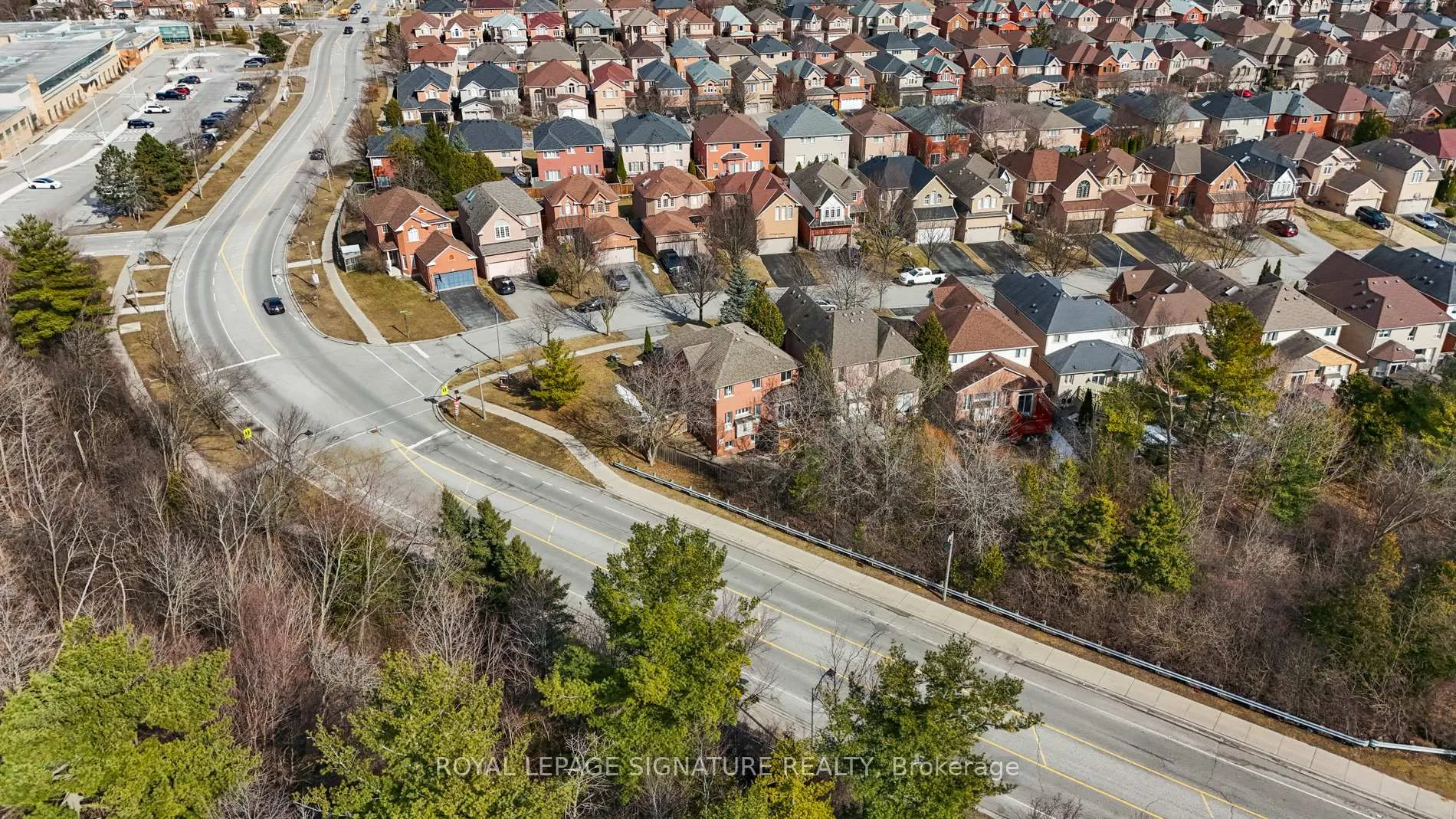 Photo 41 of 1800 Autumn Crescent, Pickering, Amberlea — HOMEH