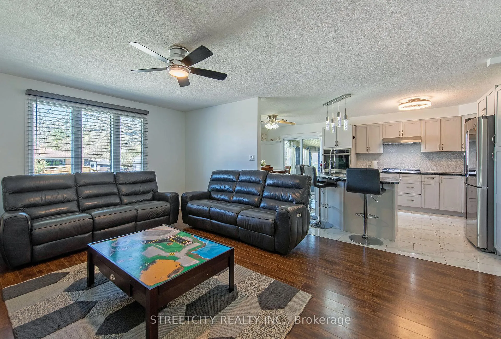Photo 7 of 8571 Glendon Drive, Strathroy-Caradoc, Mount Brydges — HOMEH