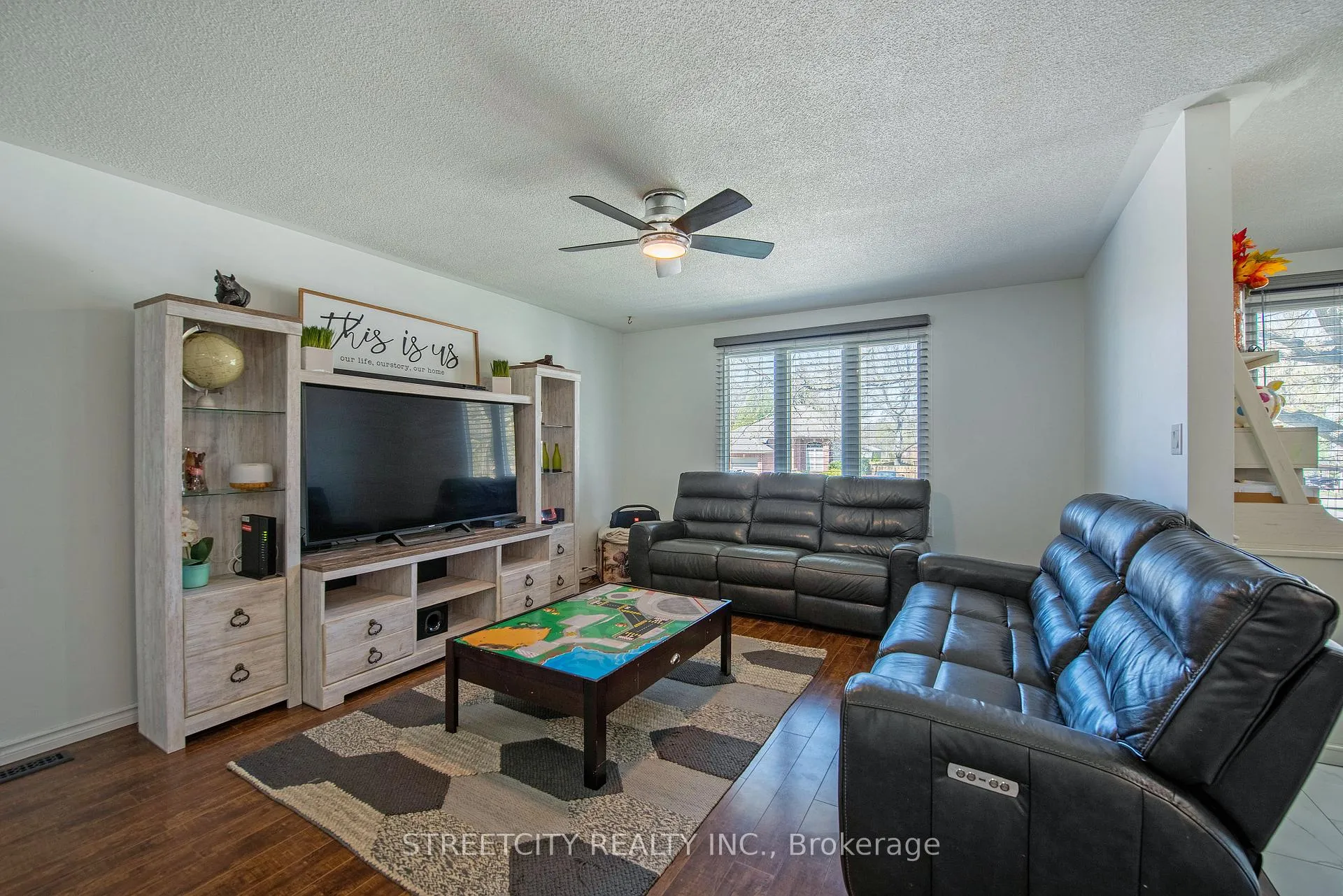 Photo 9 of 8571 Glendon Drive, Strathroy-Caradoc, Mount Brydges — HOMEH