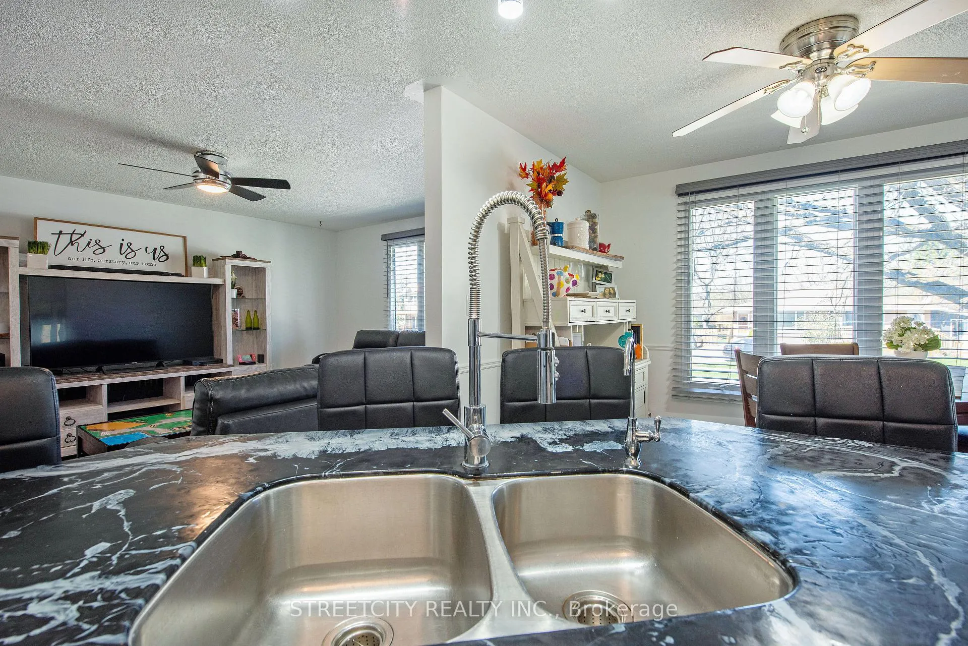 Photo 14 of 8571 Glendon Drive, Strathroy-Caradoc, Mount Brydges — HOMEH