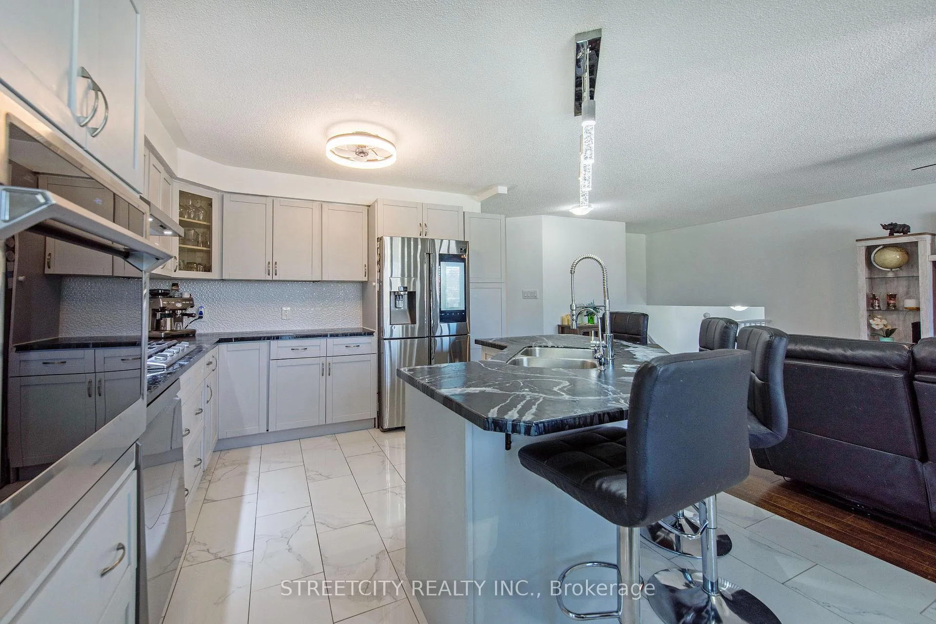 Photo 17 of 8571 Glendon Drive, Strathroy-Caradoc, Mount Brydges — HOMEH