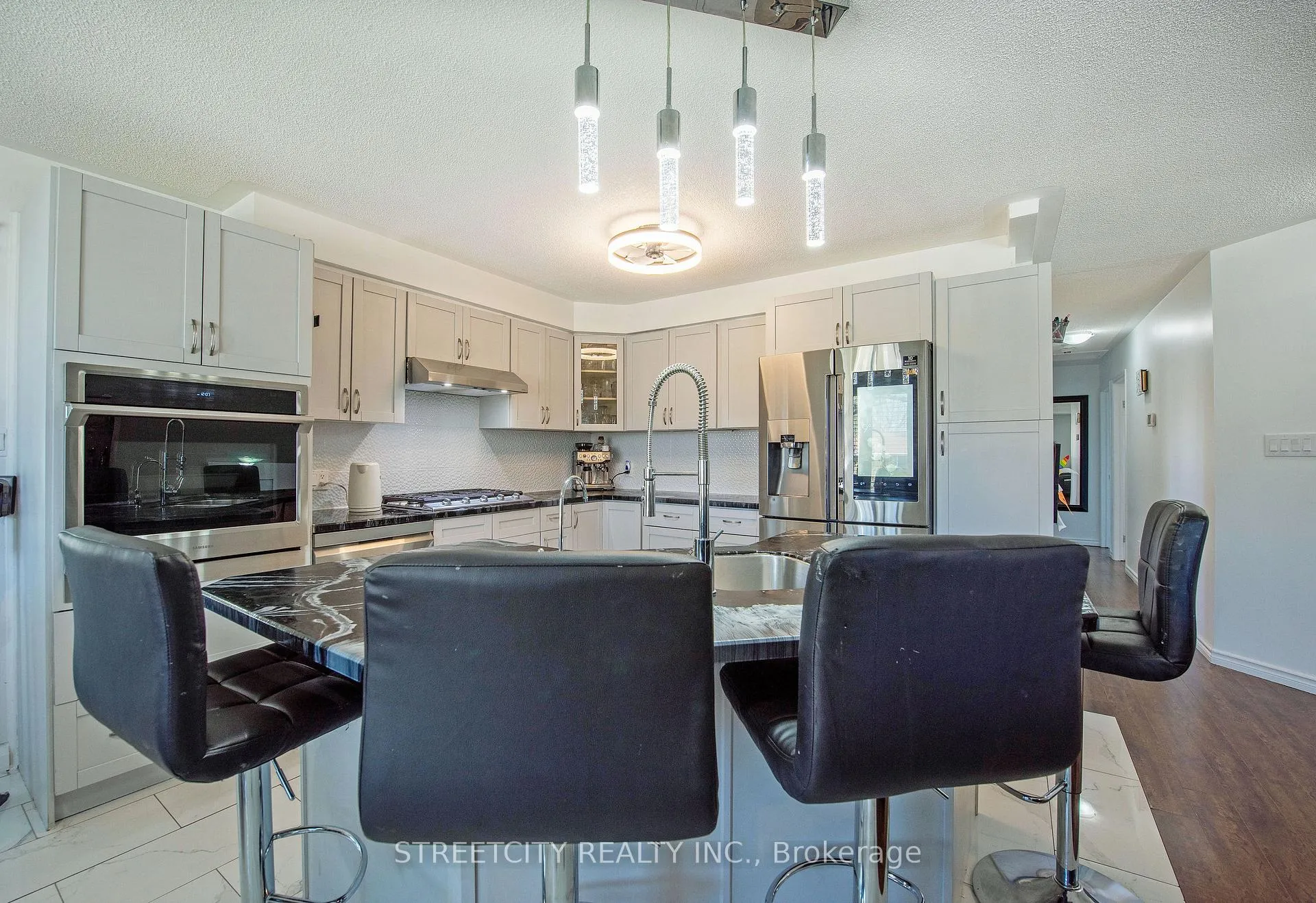 Photo 18 of 8571 Glendon Drive, Strathroy-Caradoc, Mount Brydges — HOMEH