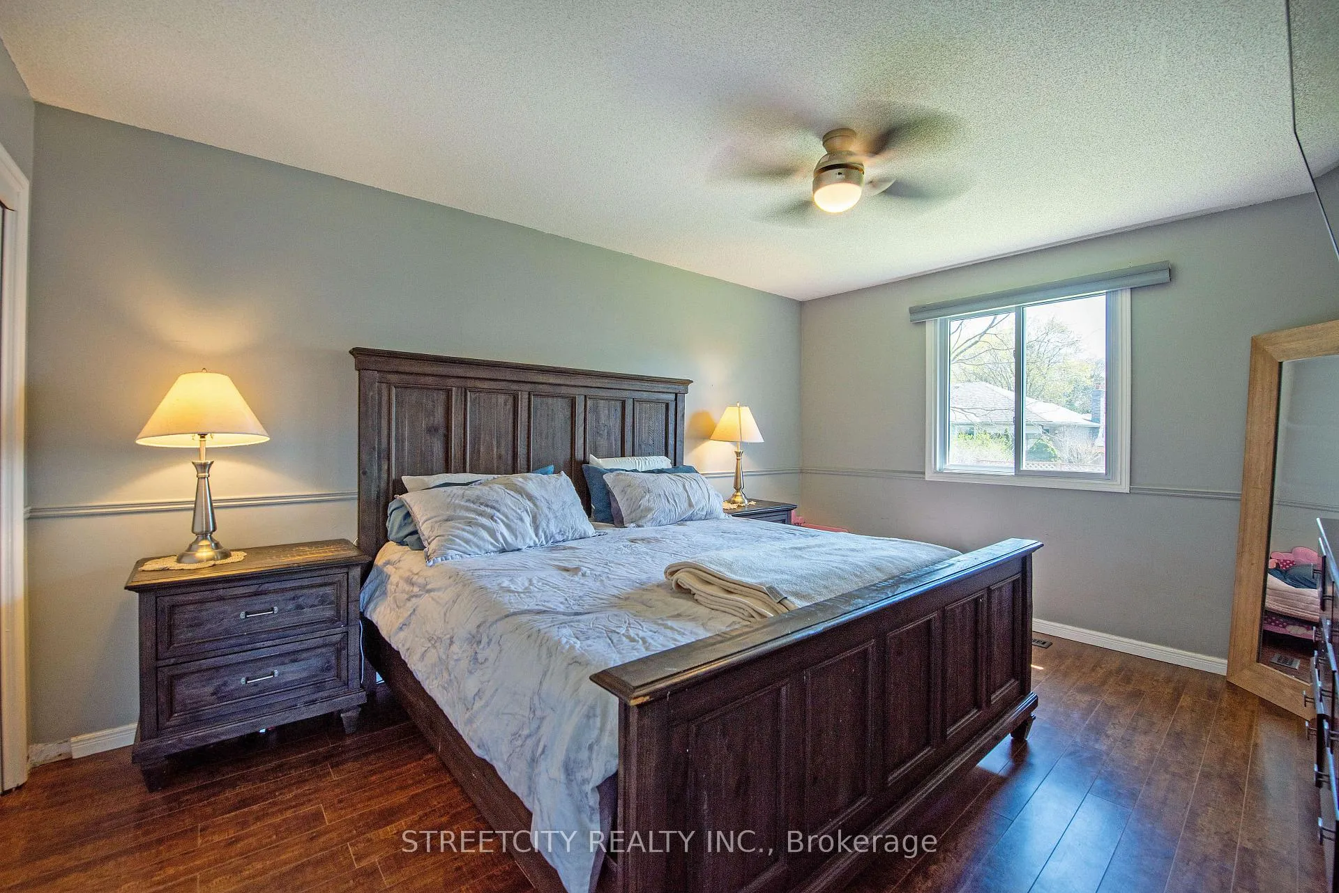 Photo 23 of 8571 Glendon Drive, Strathroy-Caradoc, Mount Brydges — HOMEH