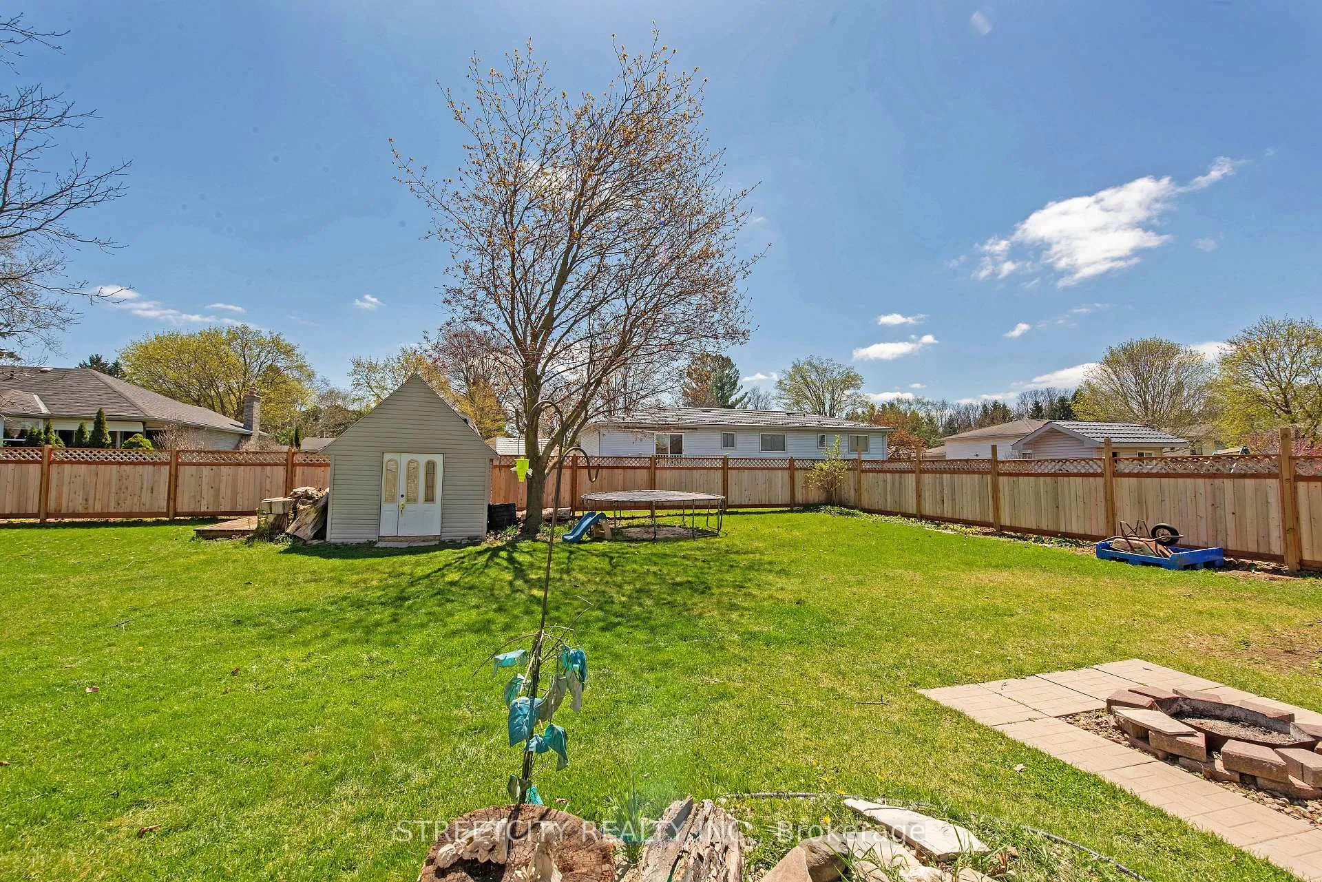 Photo 43 of 8571 Glendon Drive, Strathroy-Caradoc, Mount Brydges — HOMEH