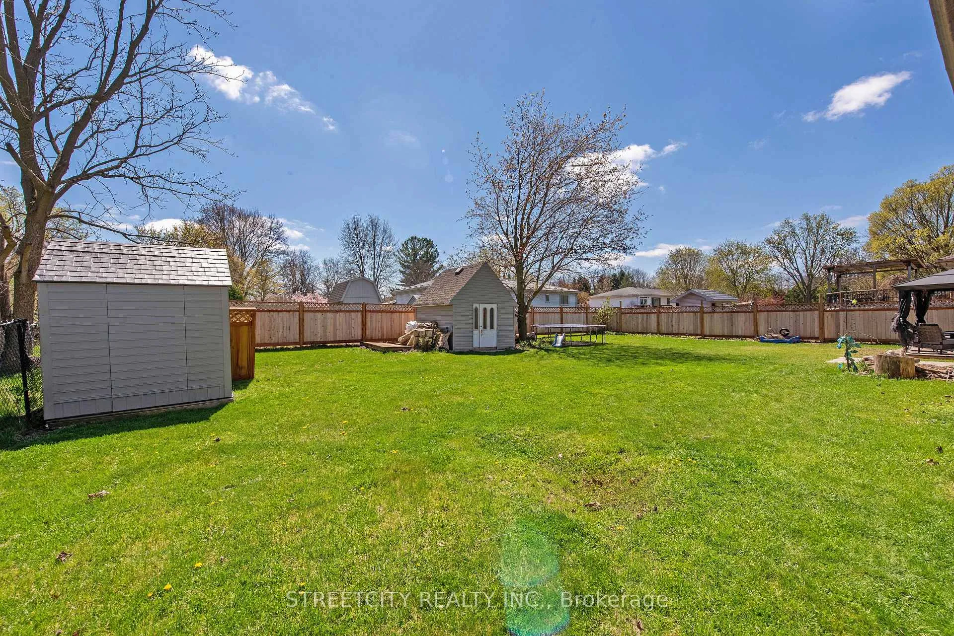 Photo 44 of 8571 Glendon Drive, Strathroy-Caradoc, Mount Brydges — HOMEH